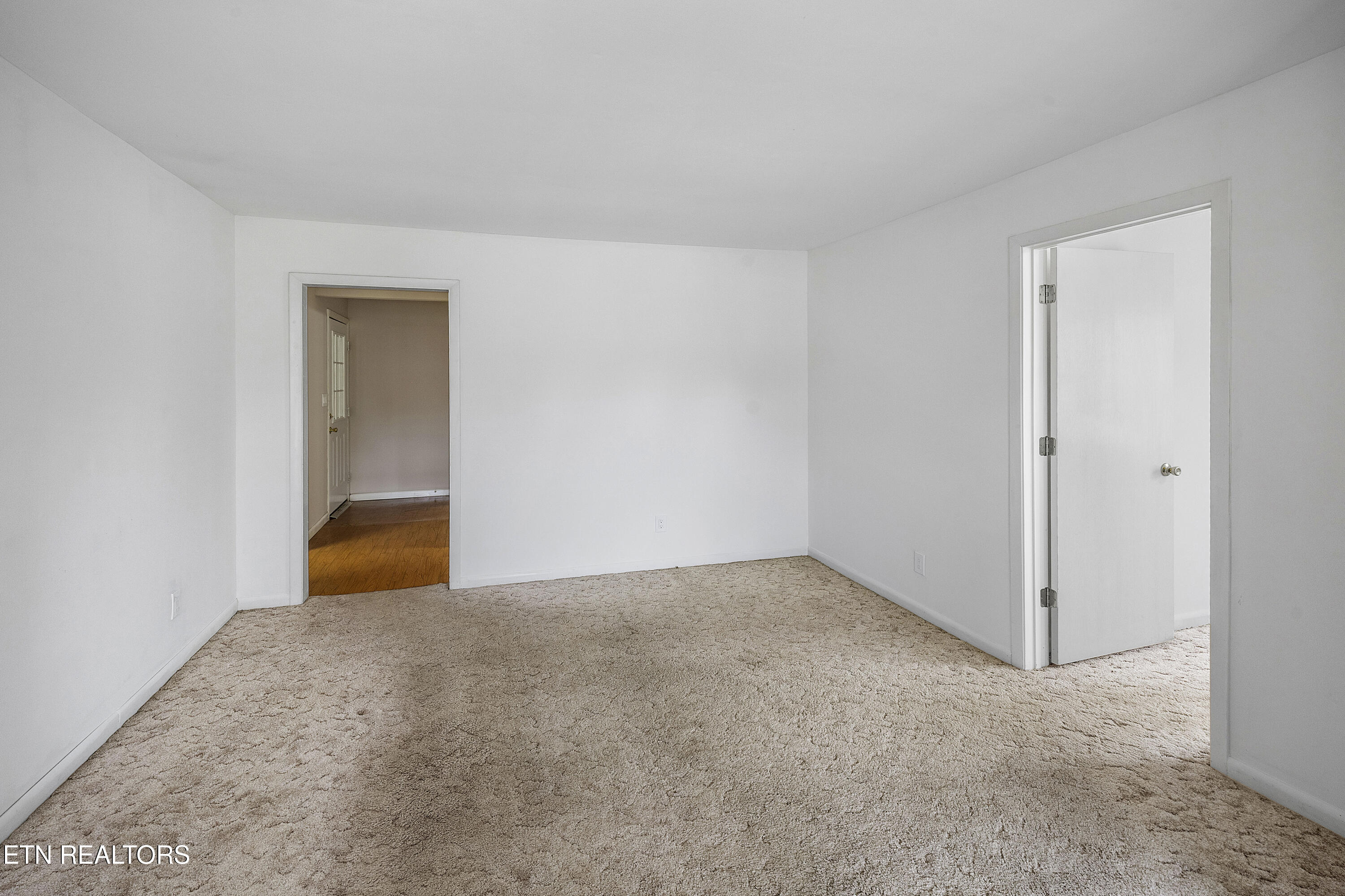 322 Oakdale Street Maryville TN 37801