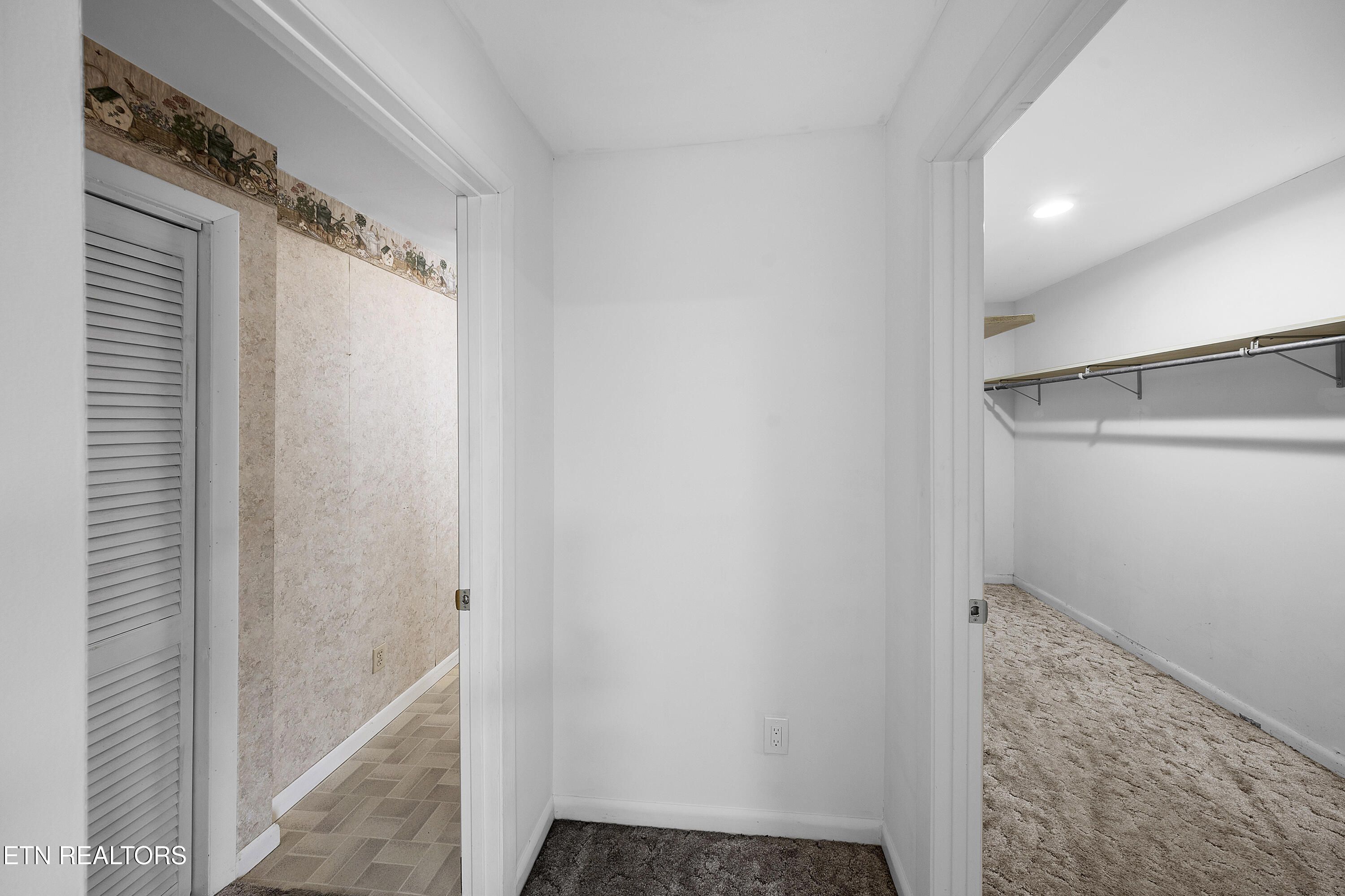 322 Oakdale Street Maryville TN 37801