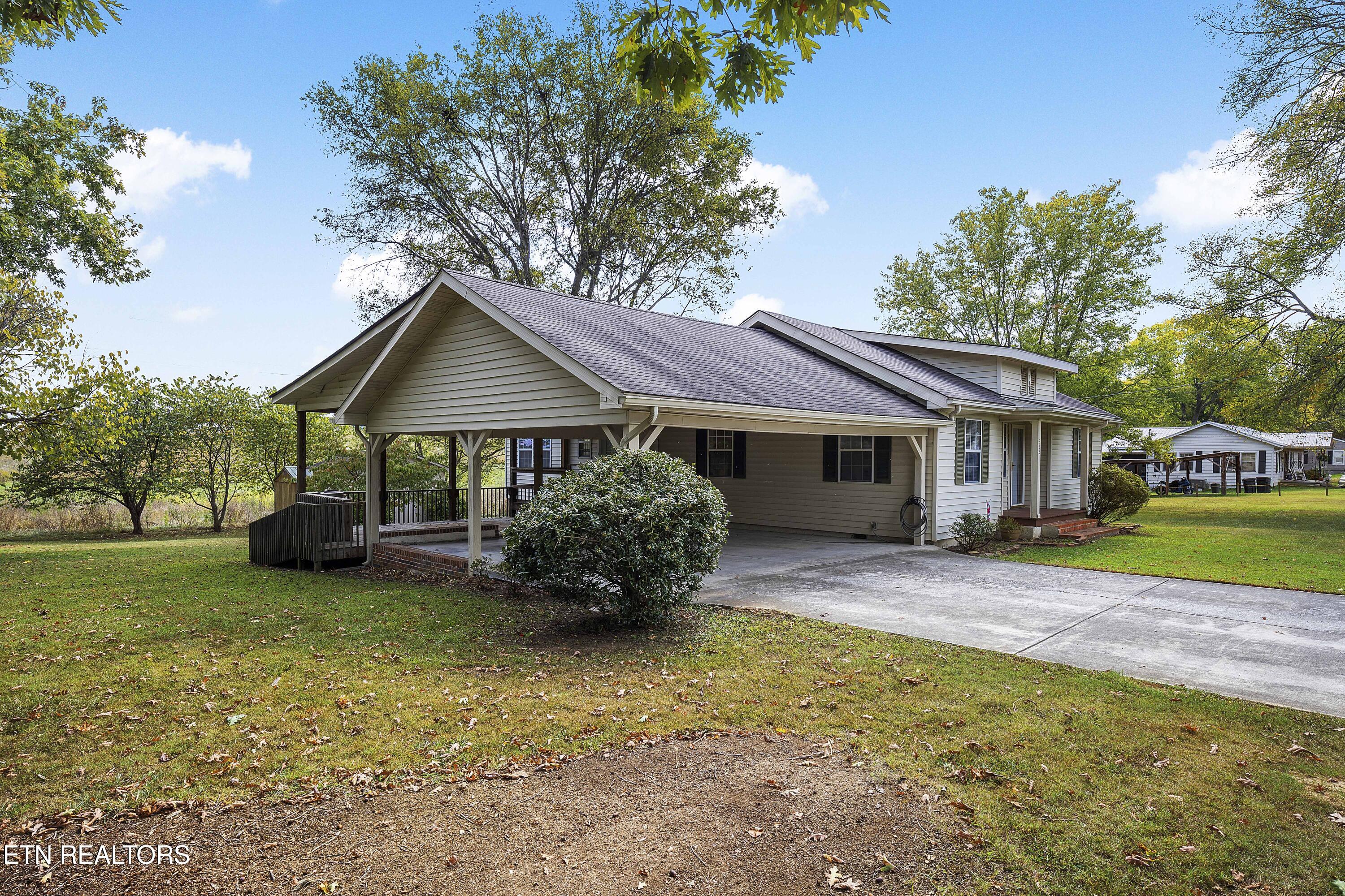 322 Oakdale Street Maryville TN 37801