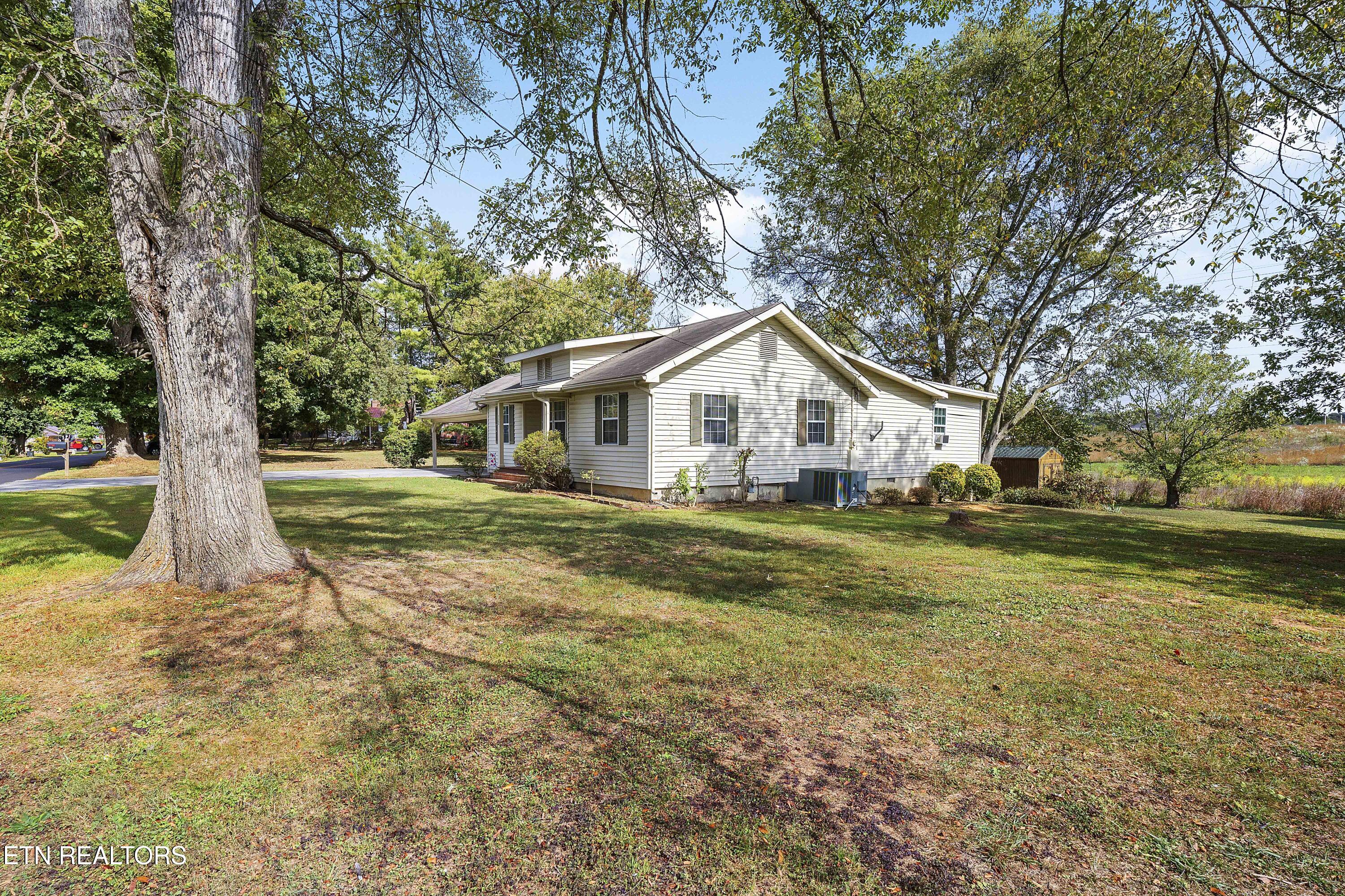 322 Oakdale Street Maryville TN 37801