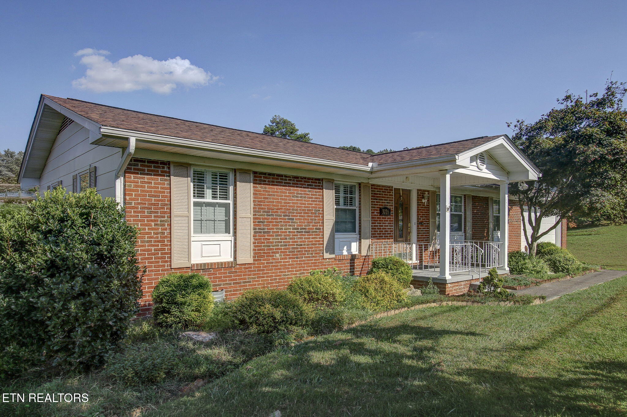 3726 Cherrylog Road Knoxville TN 37921