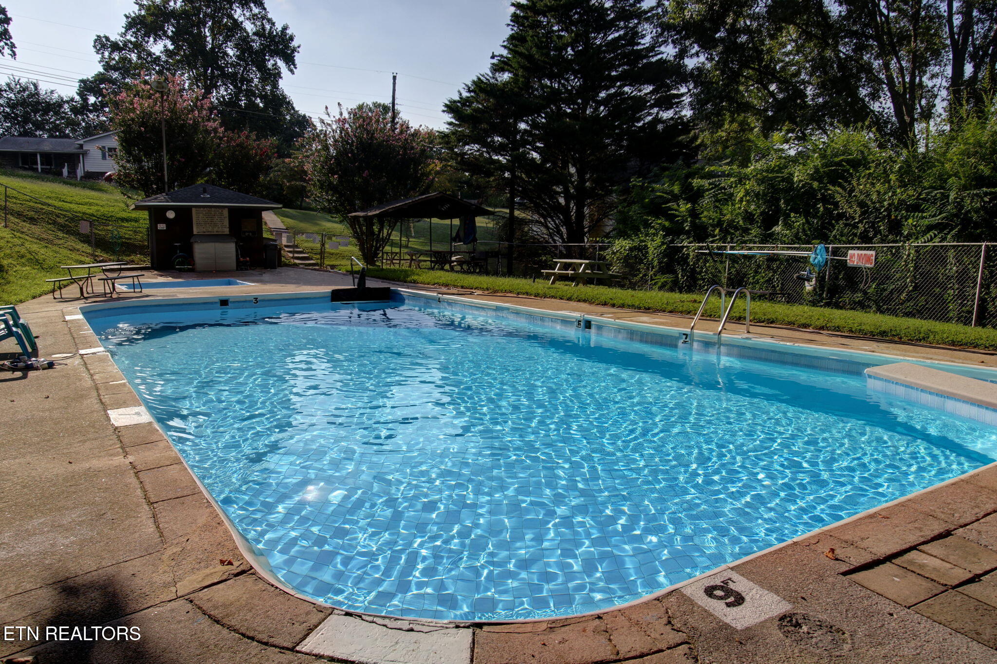 3726 Cherrylog Road Knoxville TN 37921