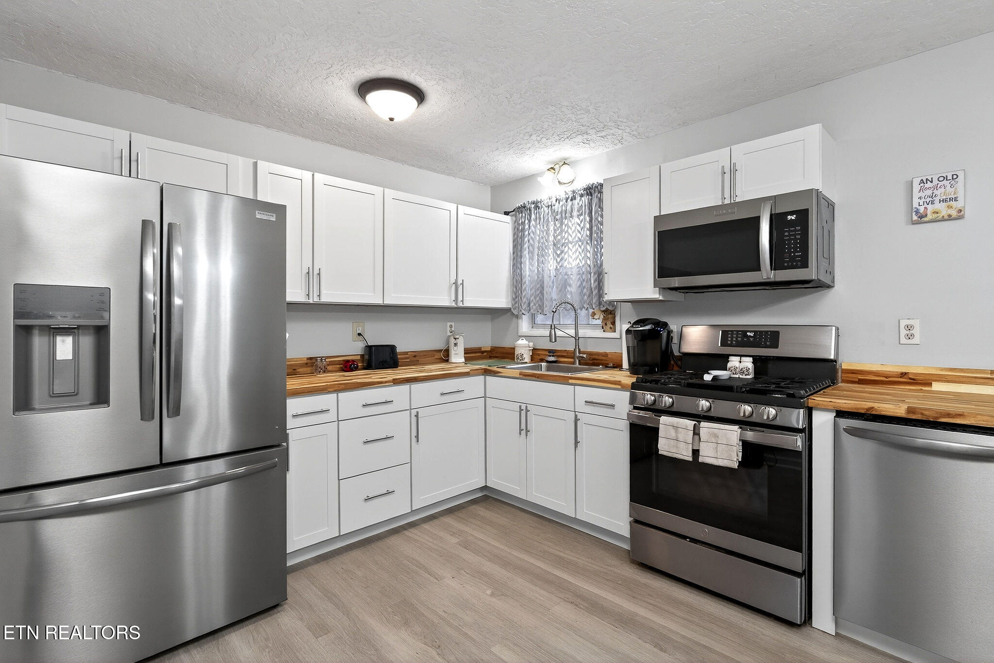 30 Oak Street Crossville TN 38555