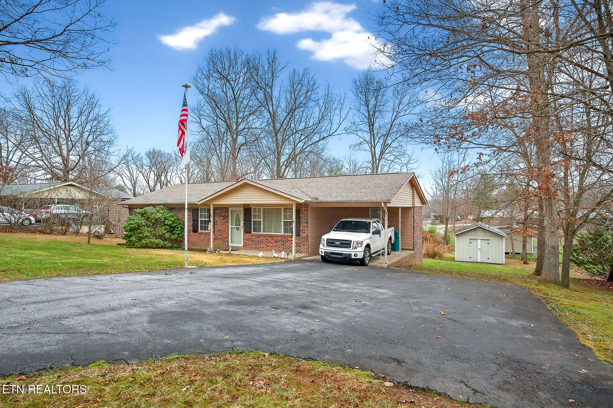 30 Oak Street Crossville TN 38555