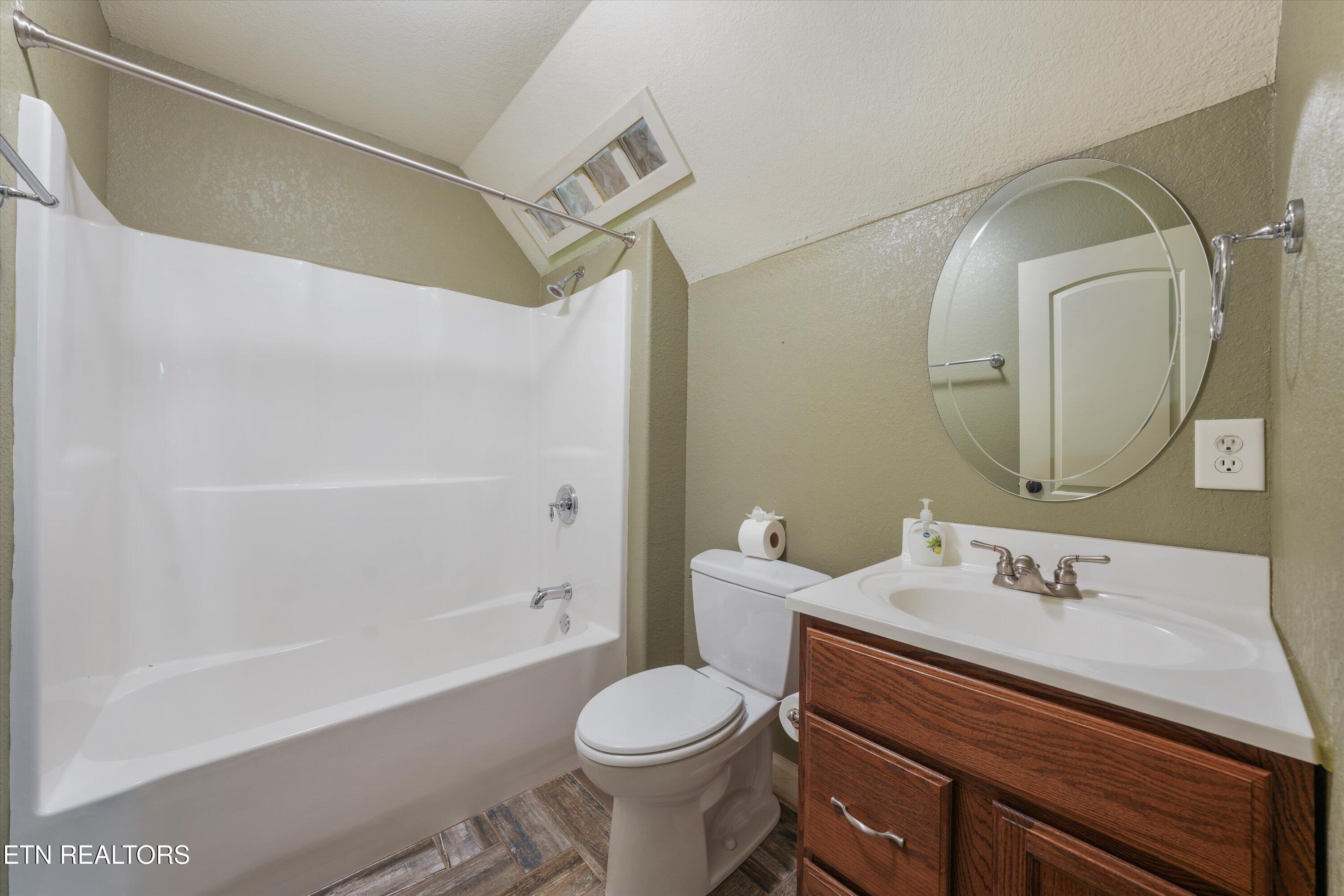 8121 Laurel Falls Lane Knoxville TN 37931