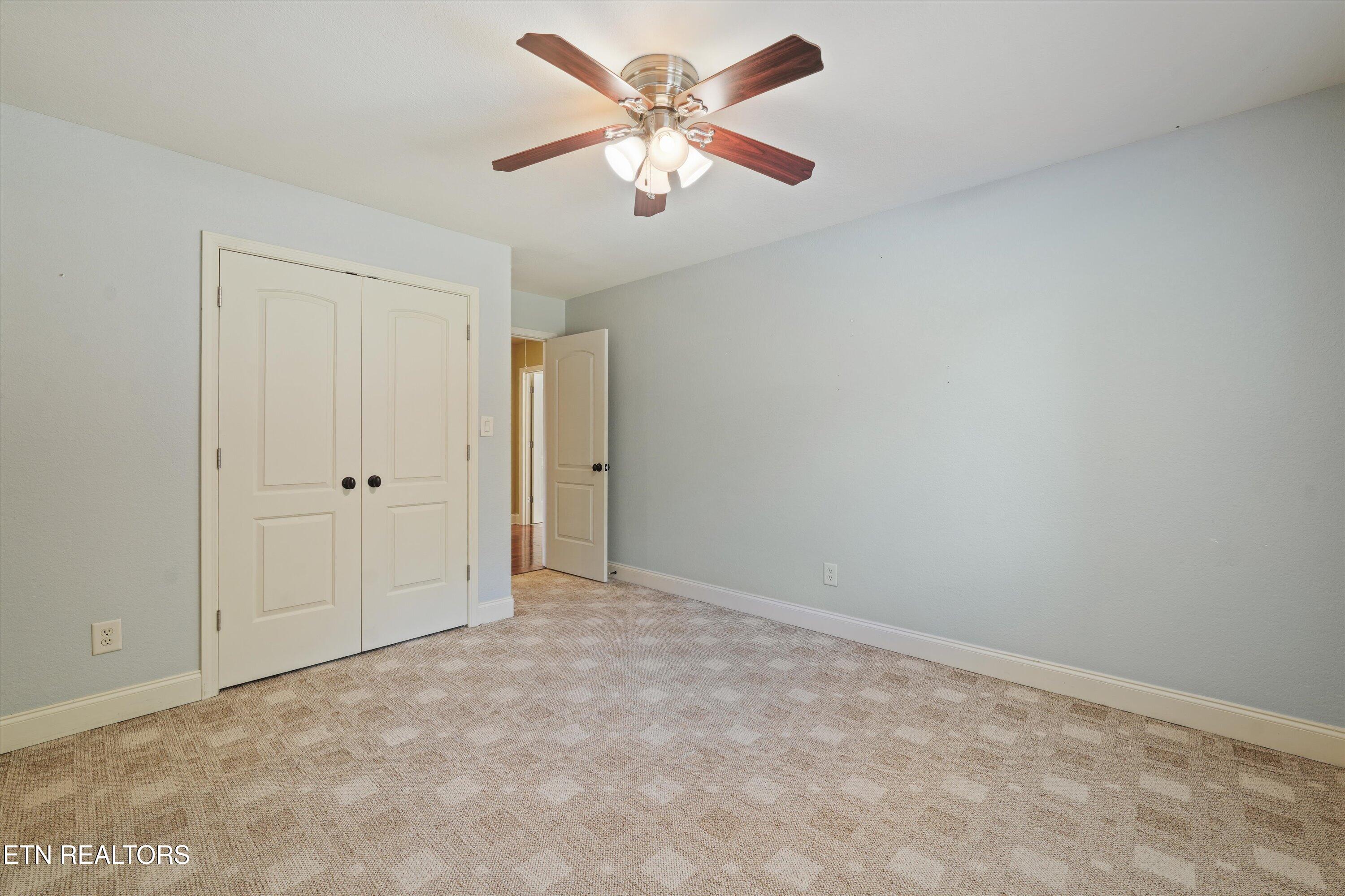 8121 Laurel Falls Lane Knoxville TN 37931