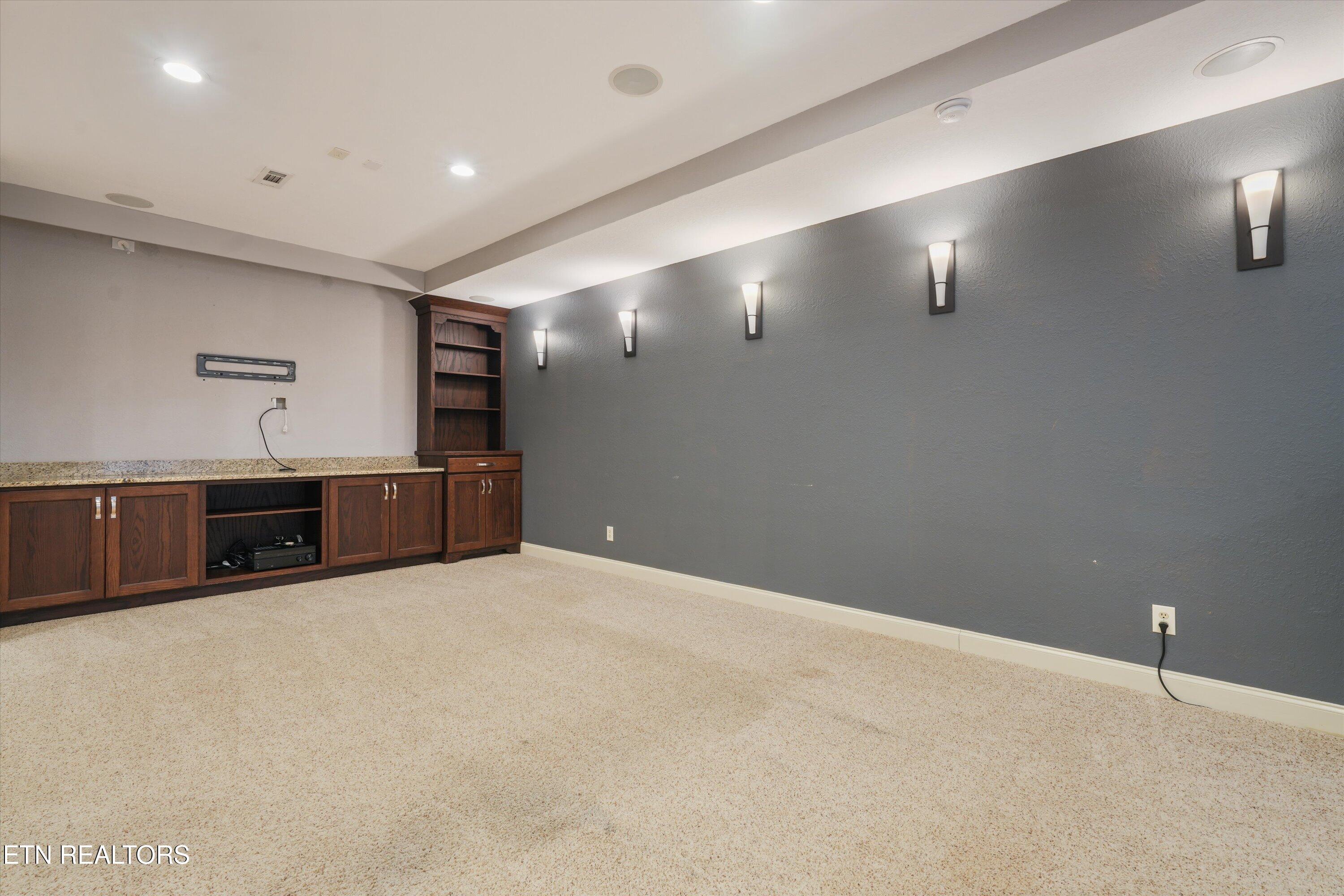 8121 Laurel Falls Lane Knoxville TN 37931