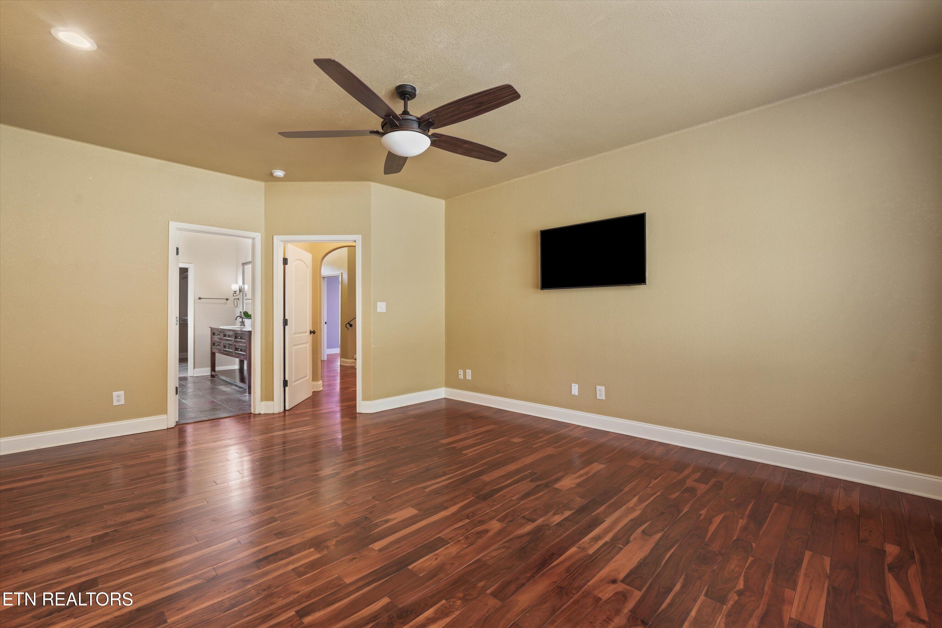 8121 Laurel Falls Lane Knoxville TN 37931