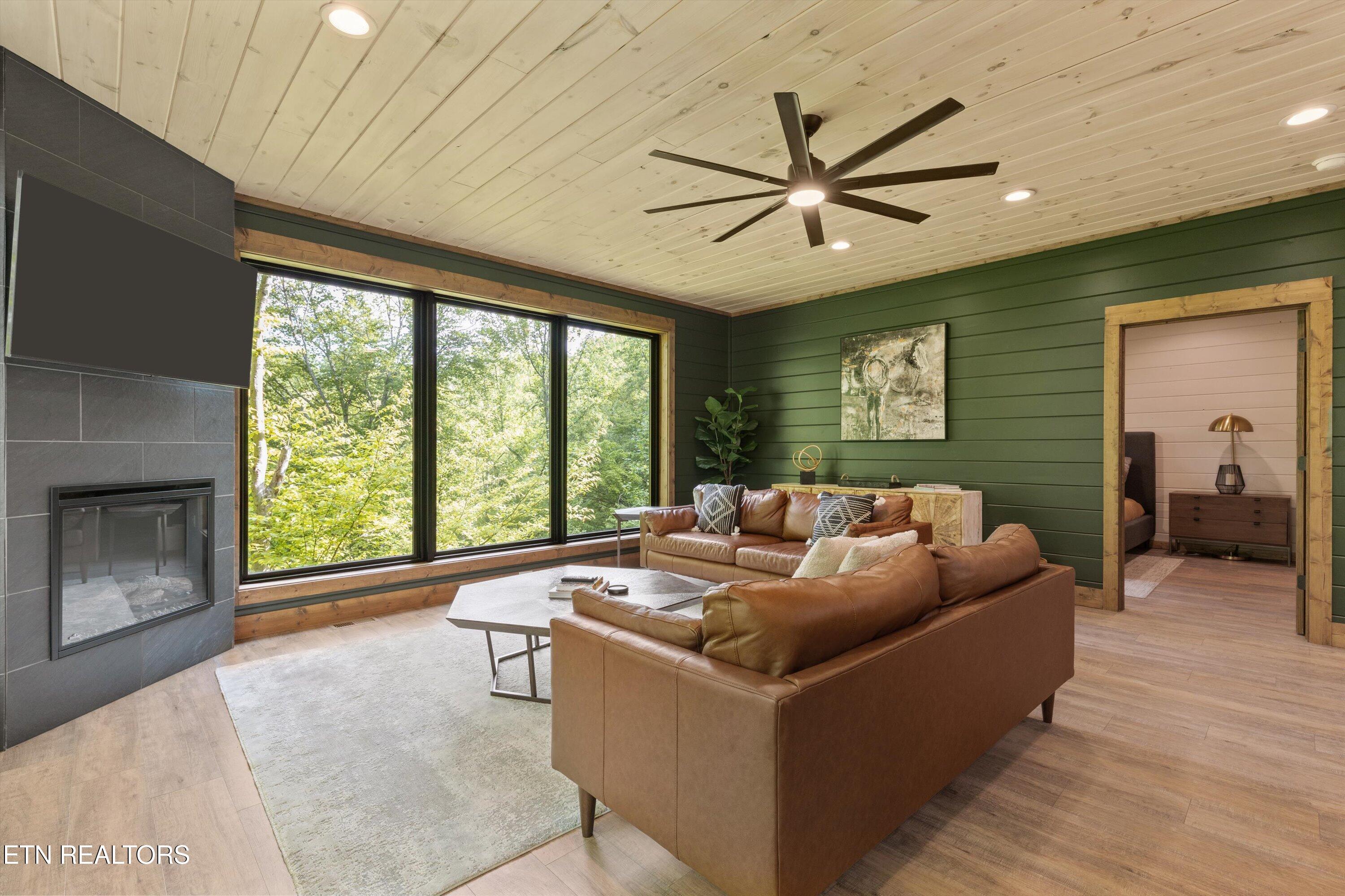 906 Saddle Creek Way Sevierville TN 37862