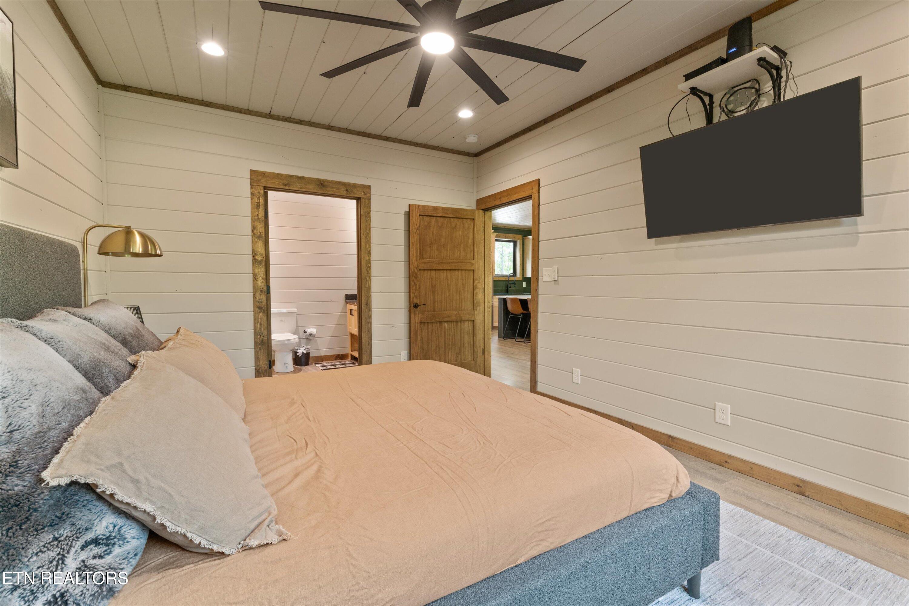 906 Saddle Creek Way Sevierville TN 37862
