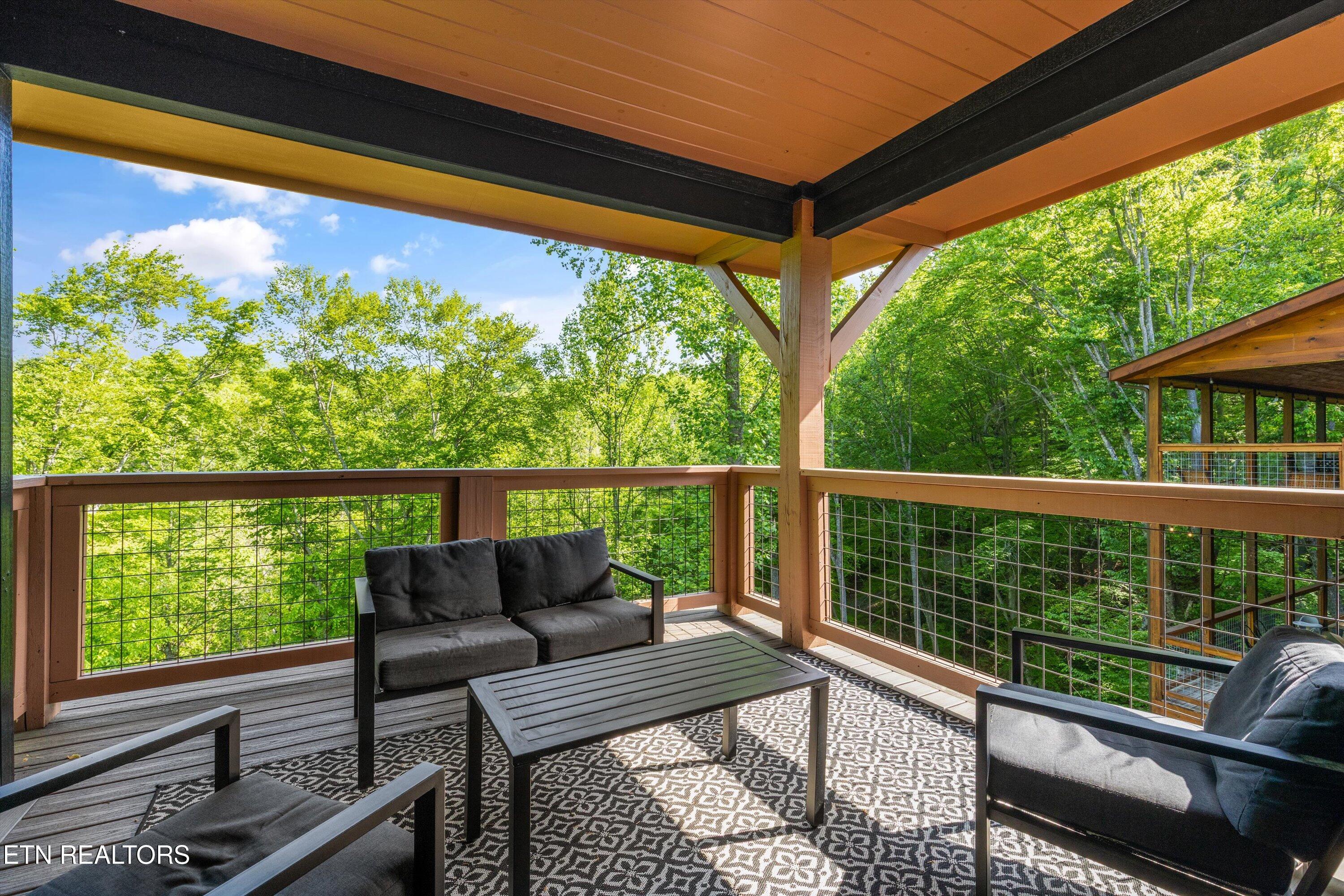 906 Saddle Creek Way Sevierville TN 37862