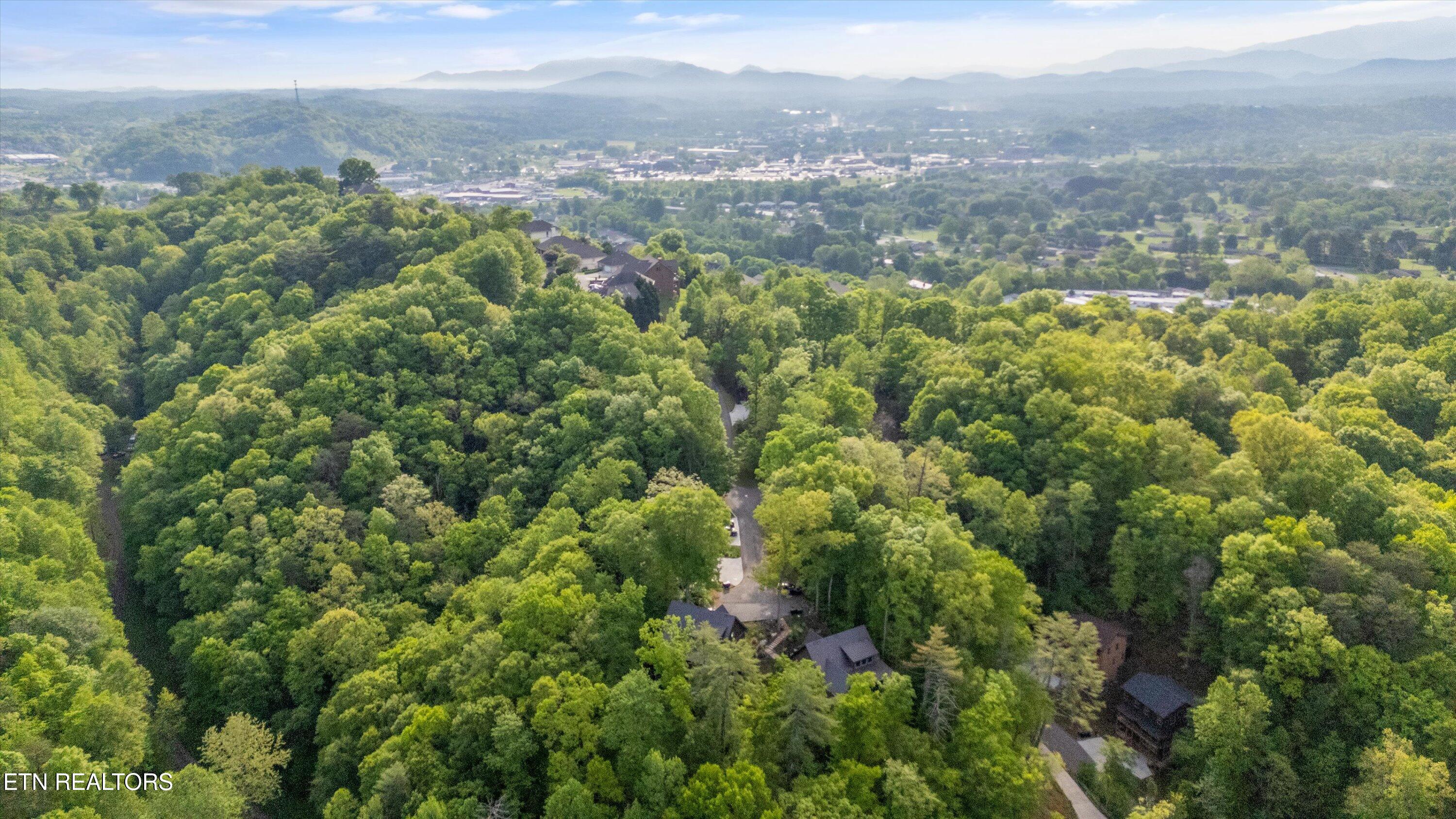 906 Saddle Creek Way Sevierville TN 37862
