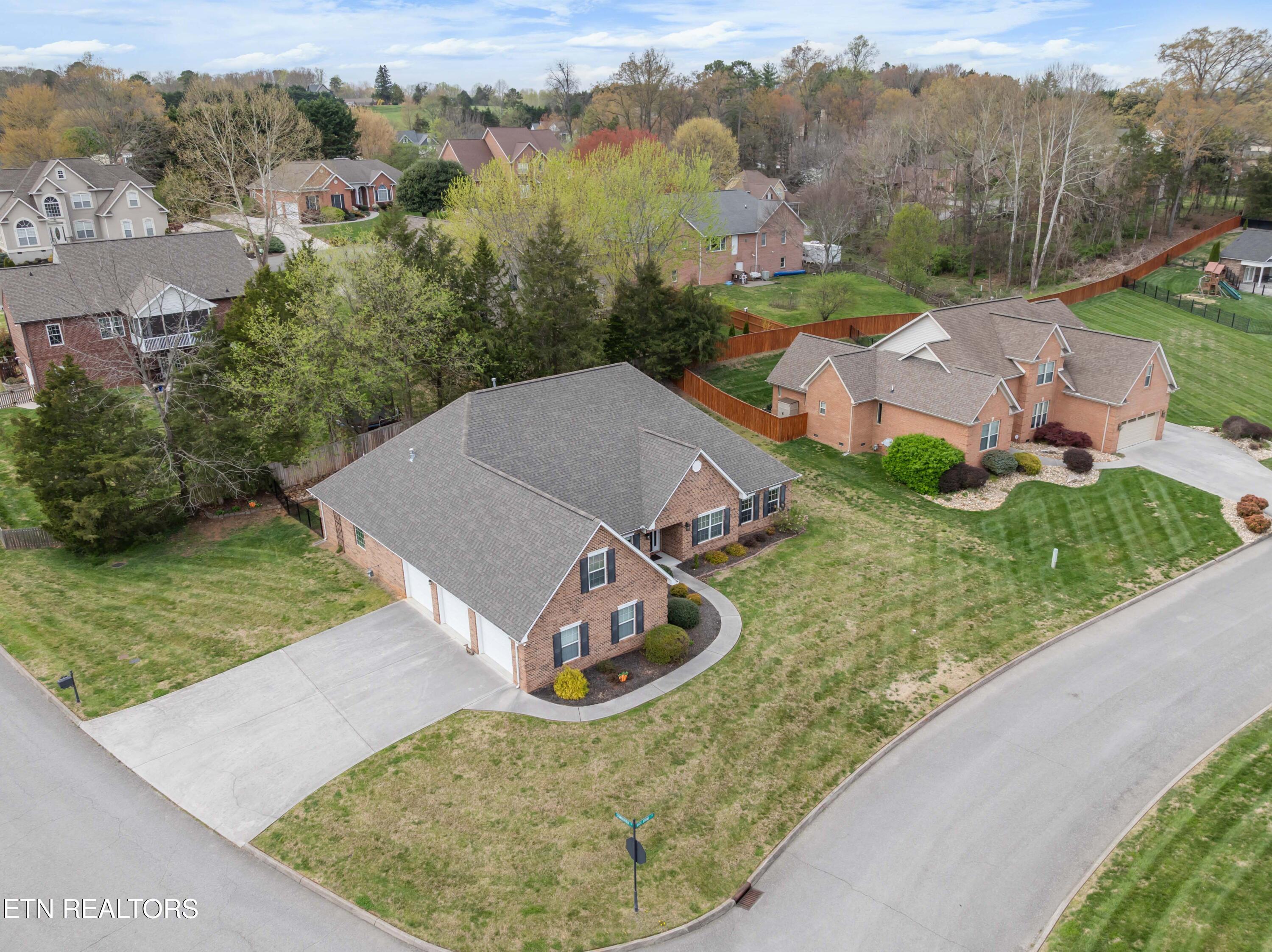 301 Stonebreeze Drive Powell TN 37849