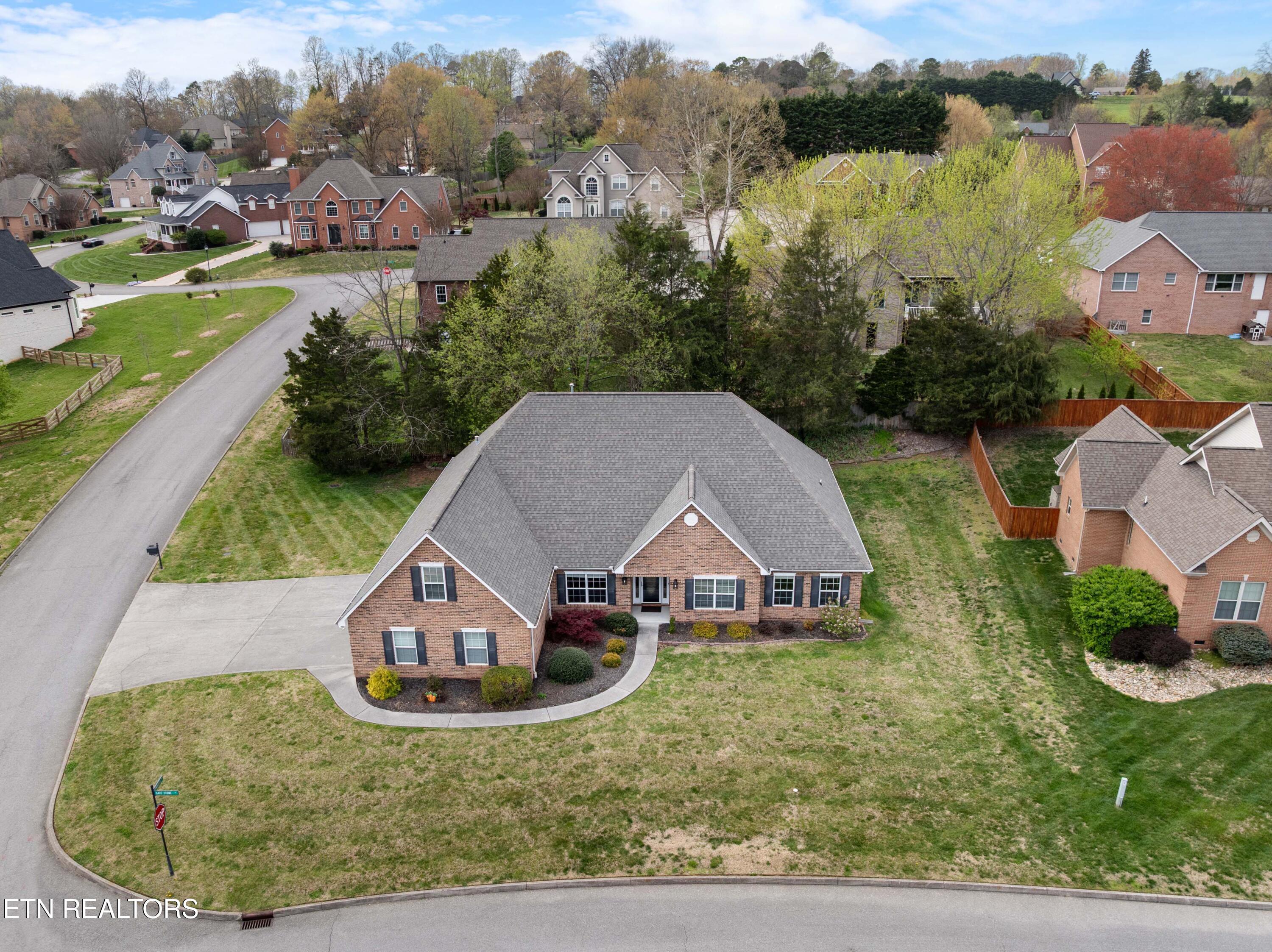 301 Stonebreeze Drive Powell TN 37849