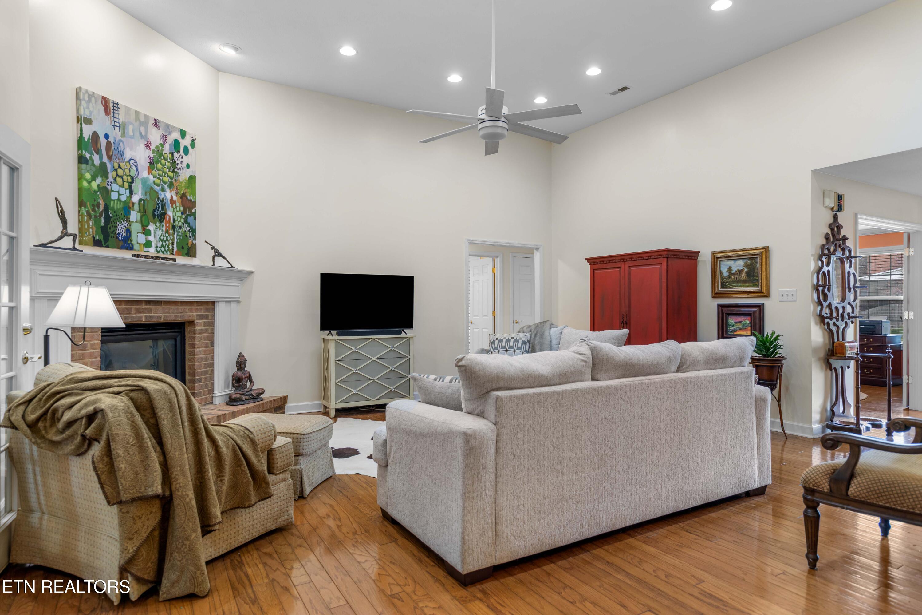 301 Stonebreeze Drive Powell TN 37849