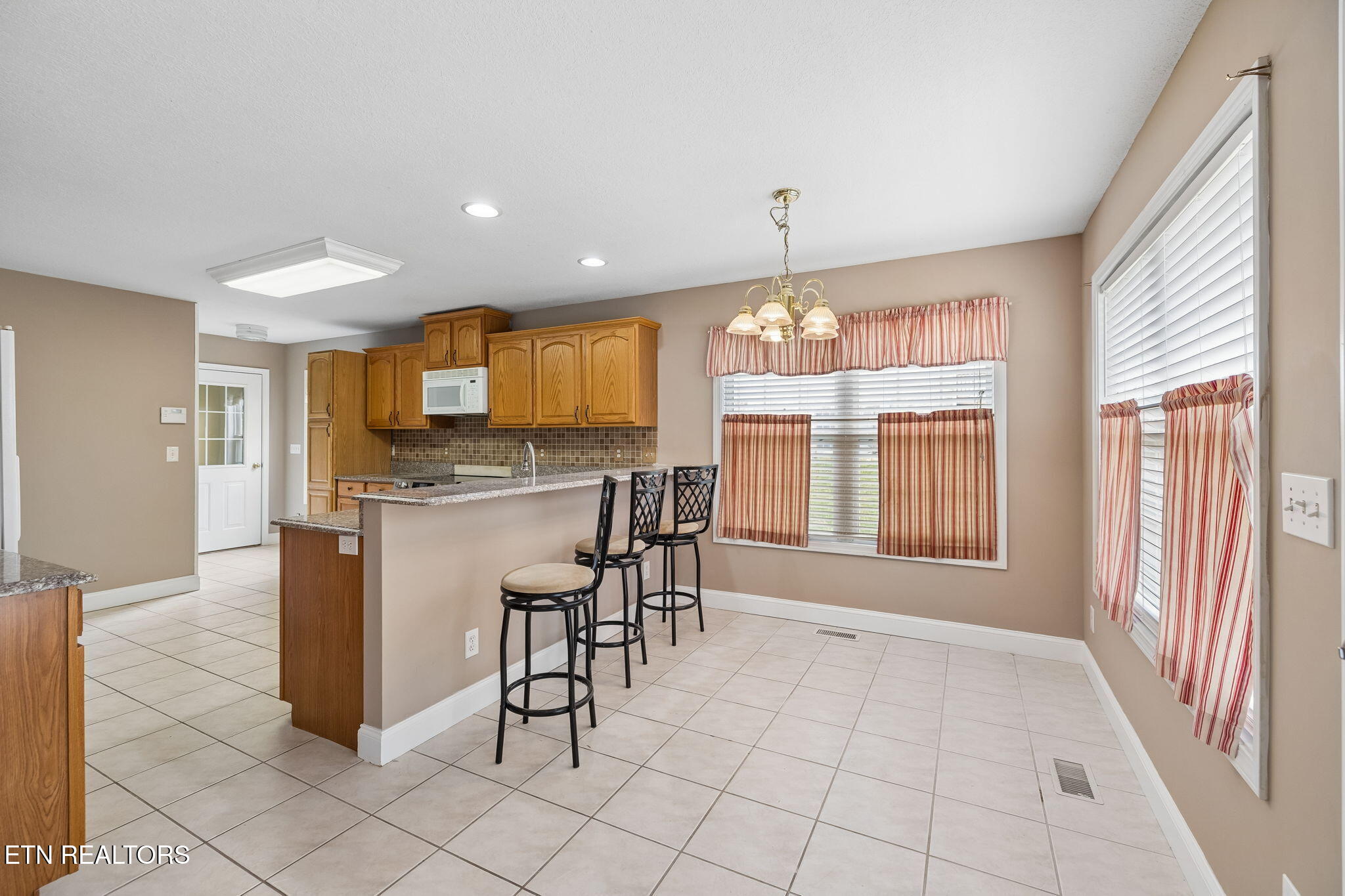 124 Huntington Lane Heiskell TN 37754
