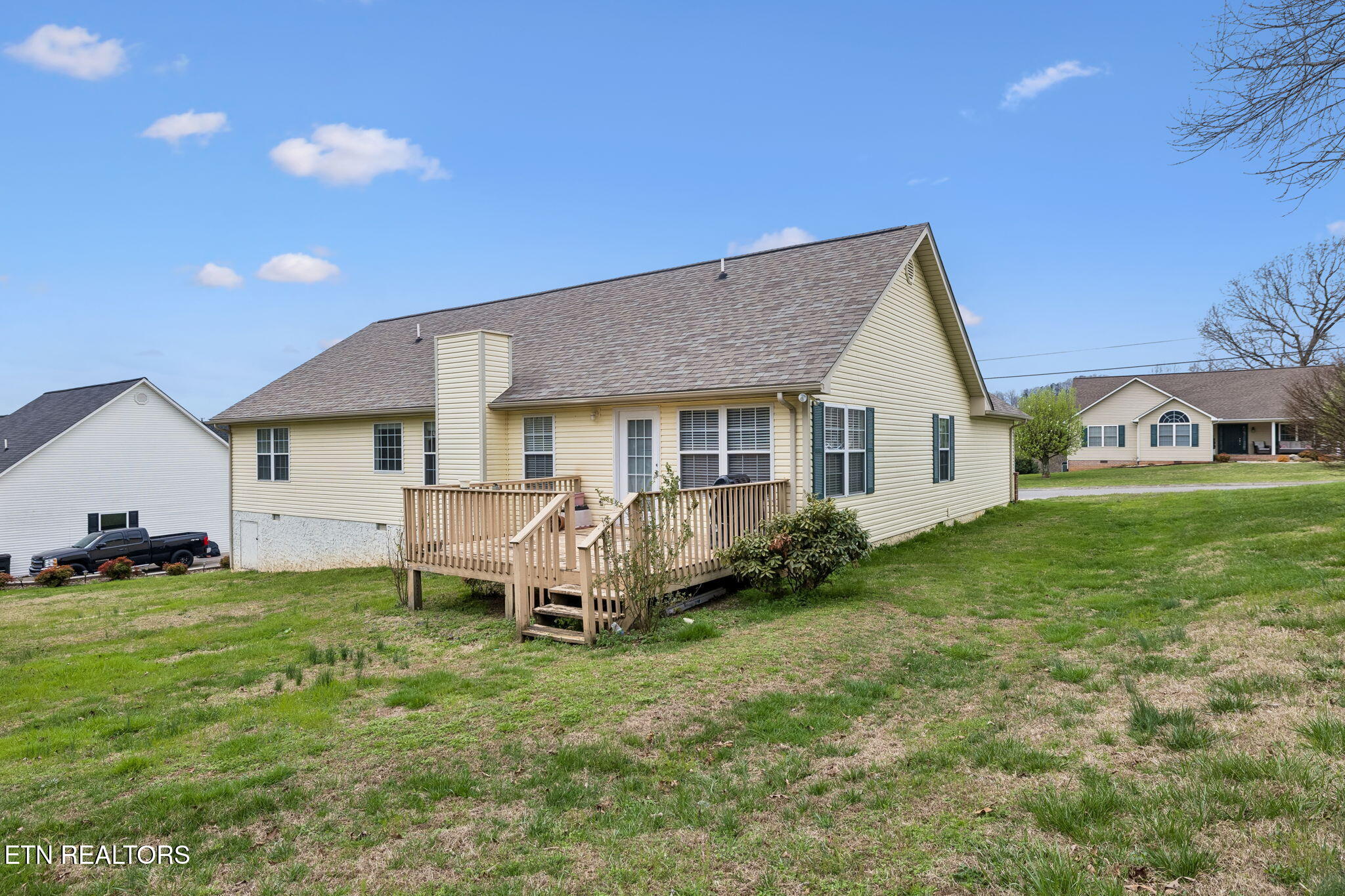 124 Huntington Lane Heiskell TN 37754