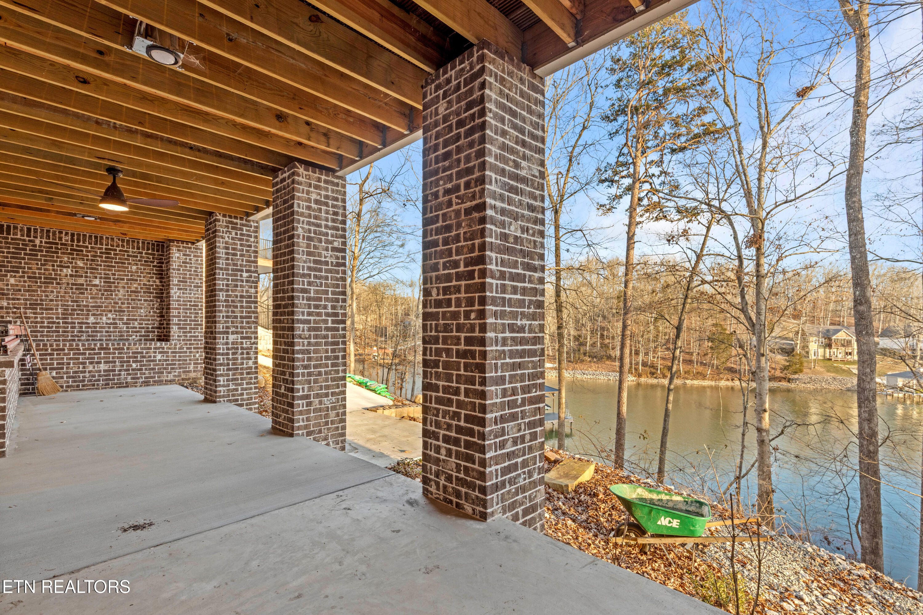 463 Waterfront Way Ten Mile TN 37880