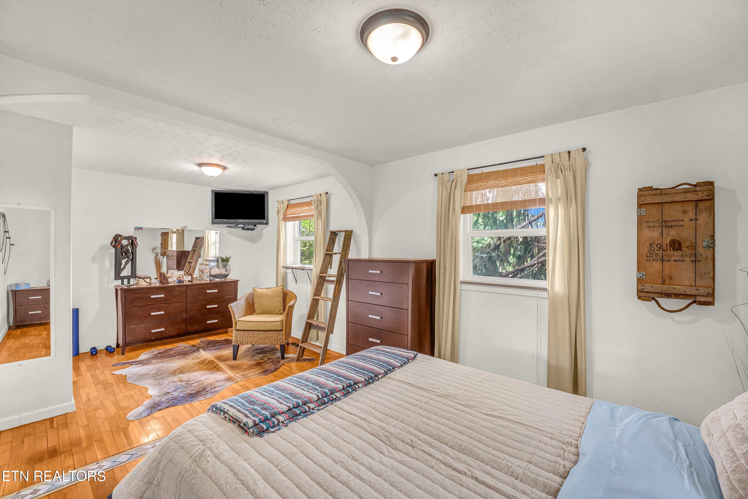 671 Green Hill Road Dandridge TN 37725