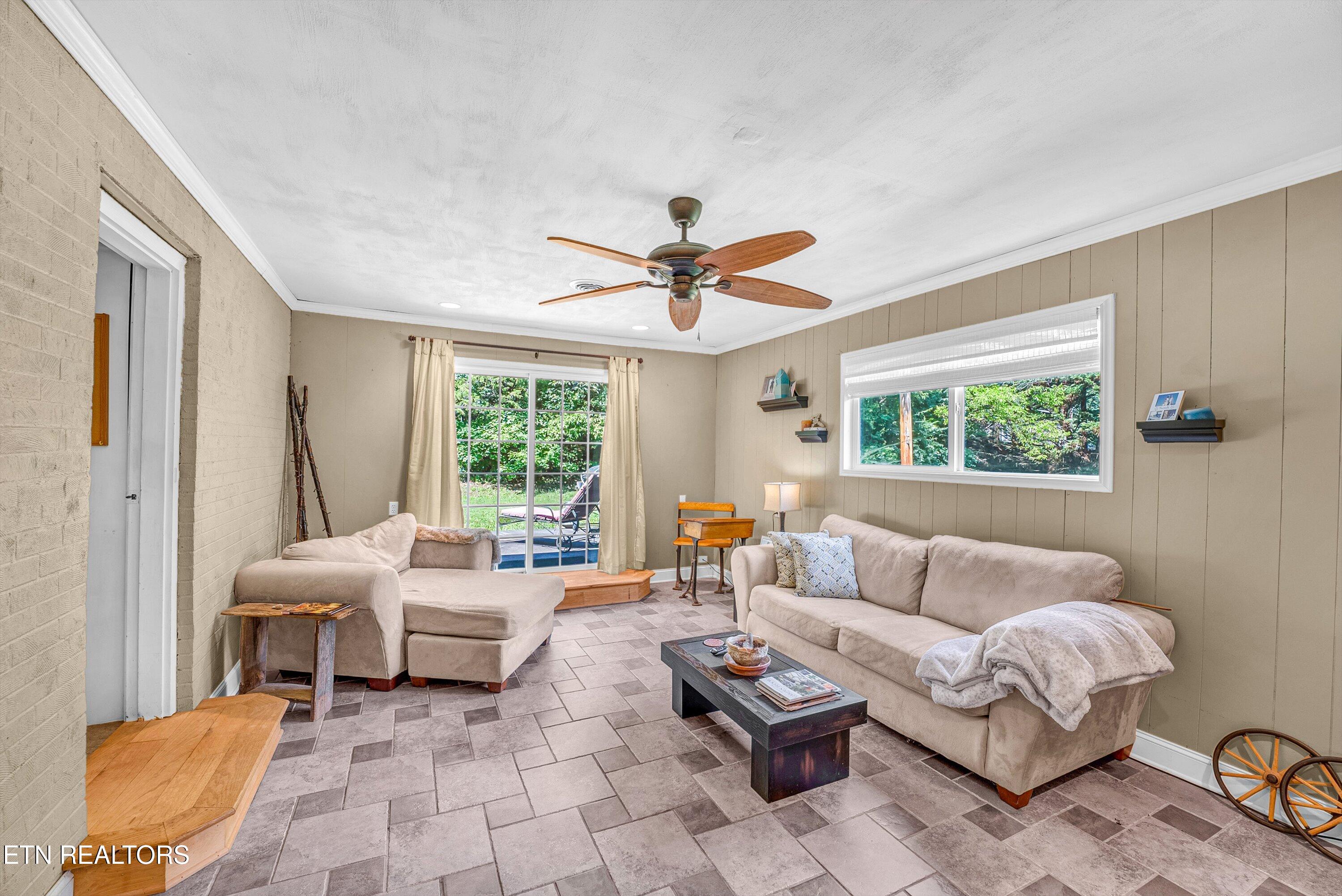 671 Green Hill Road Dandridge TN 37725