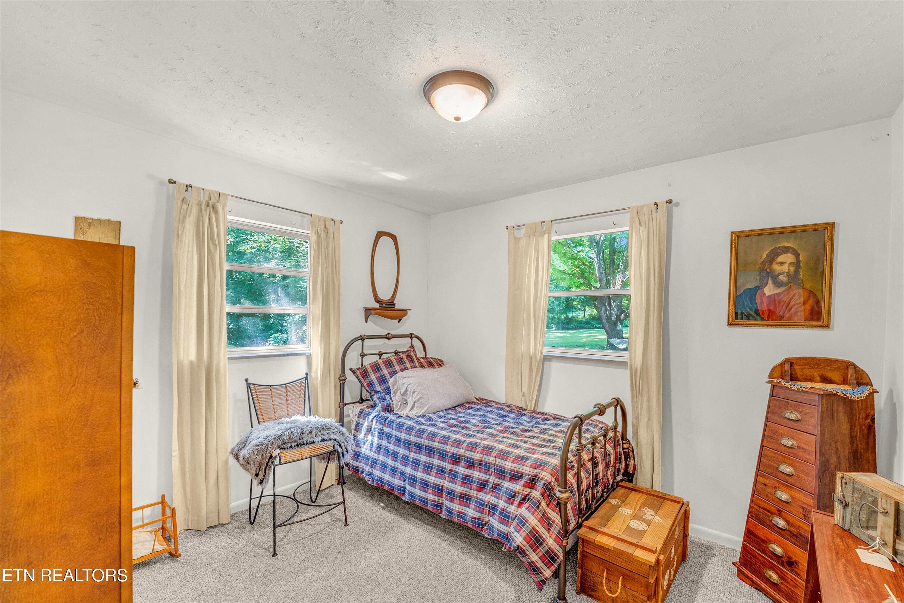 671 Green Hill Road Dandridge TN 37725