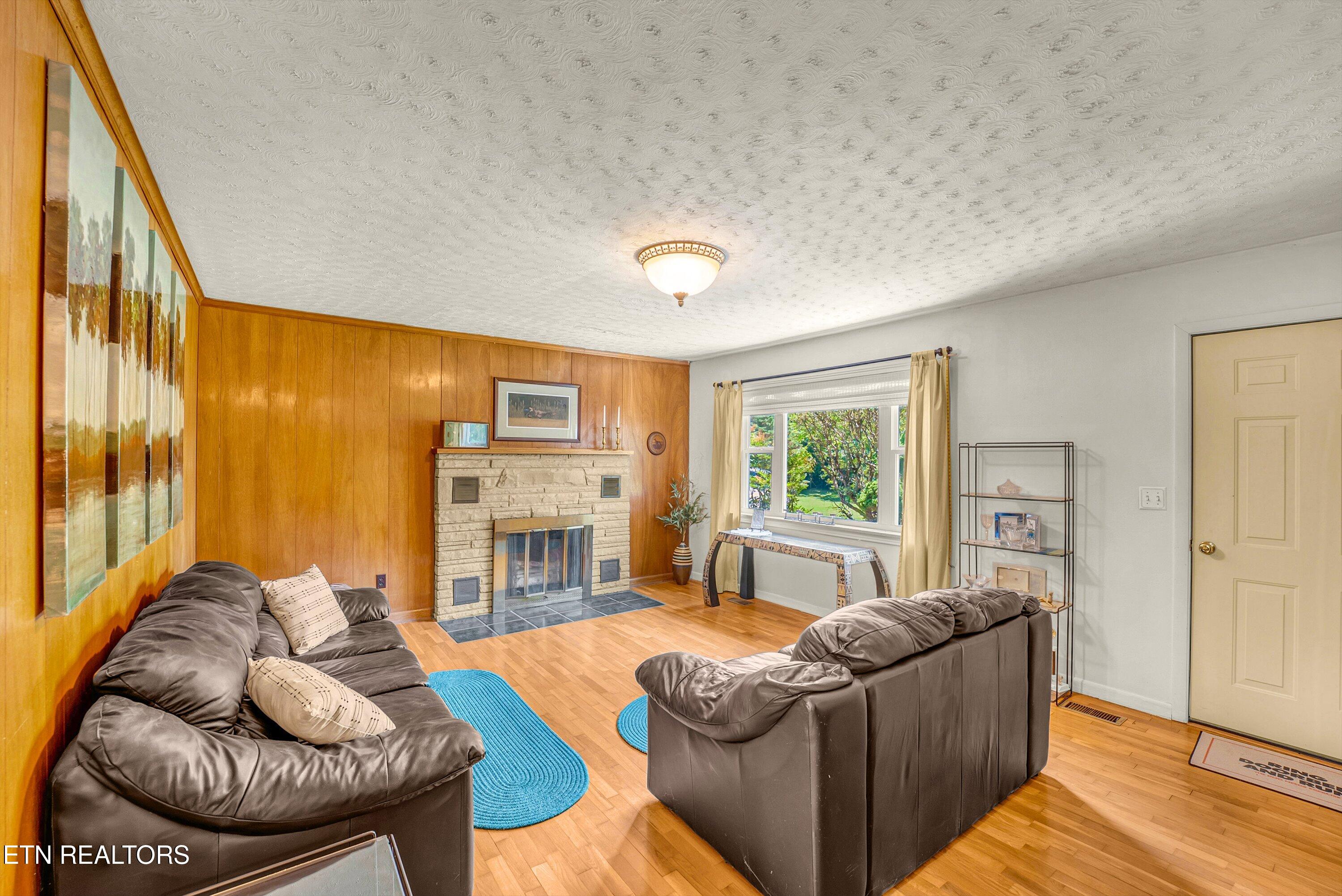 671 Green Hill Road Dandridge TN 37725