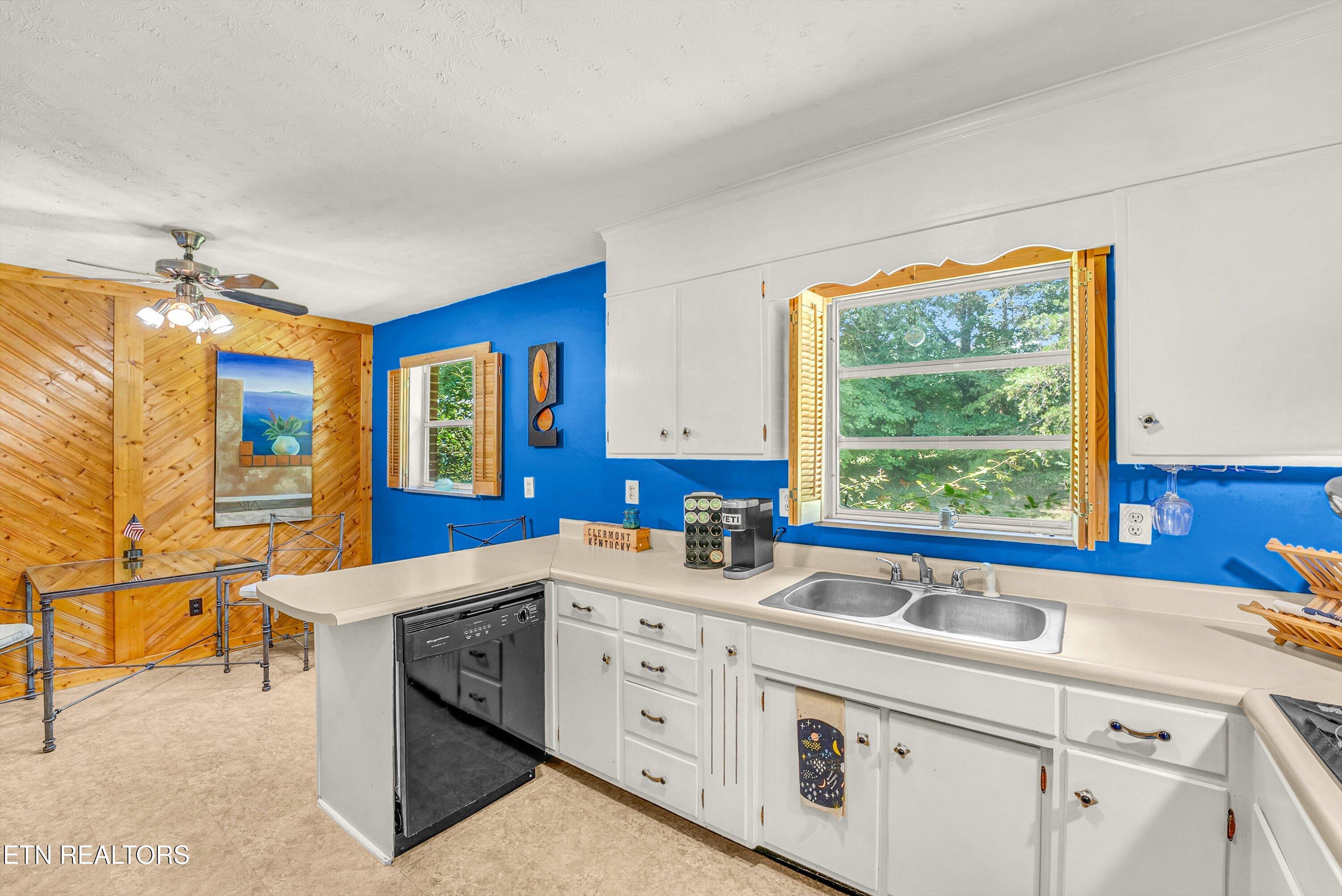 671 Green Hill Road Dandridge TN 37725
