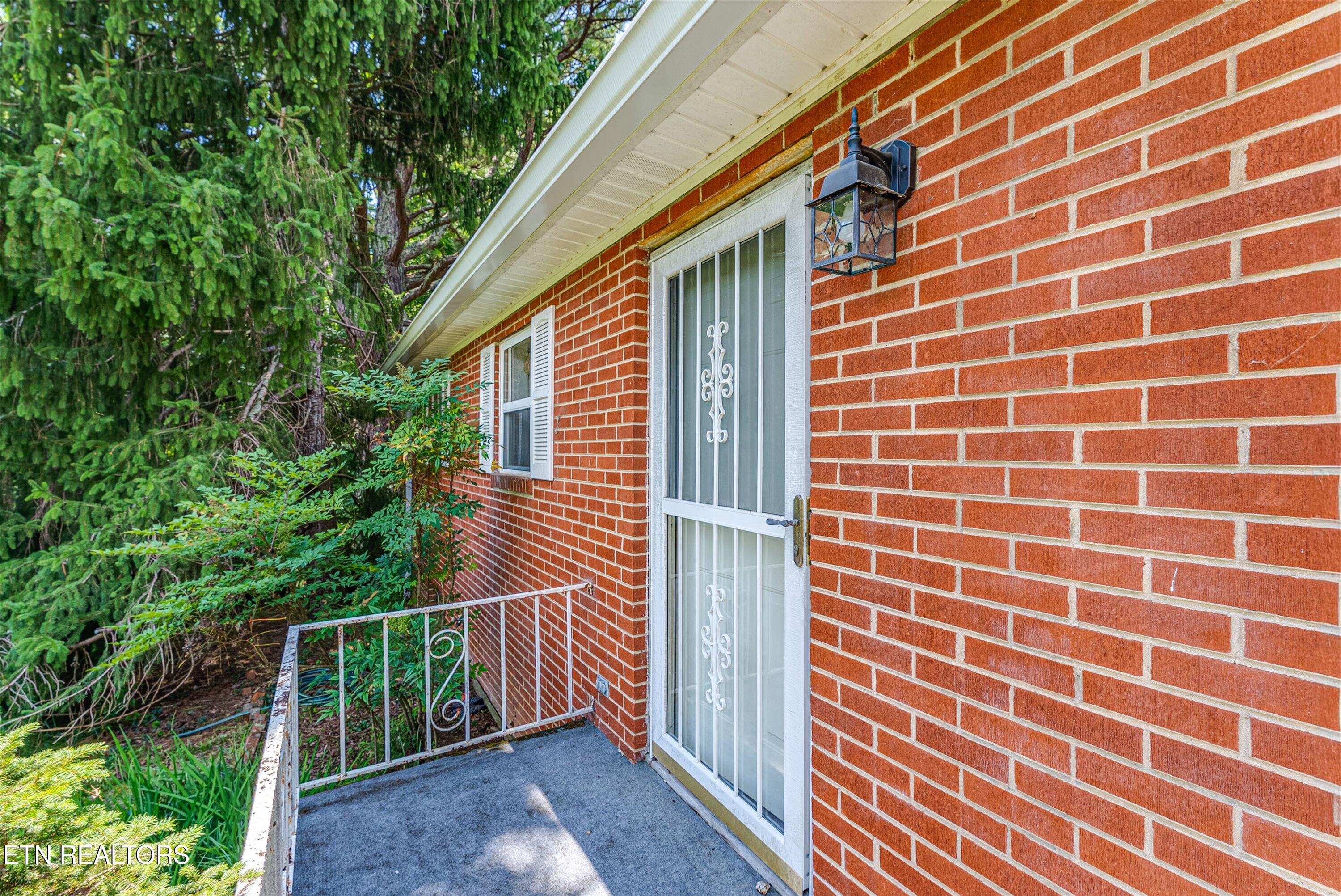 671 Green Hill Road Dandridge TN 37725