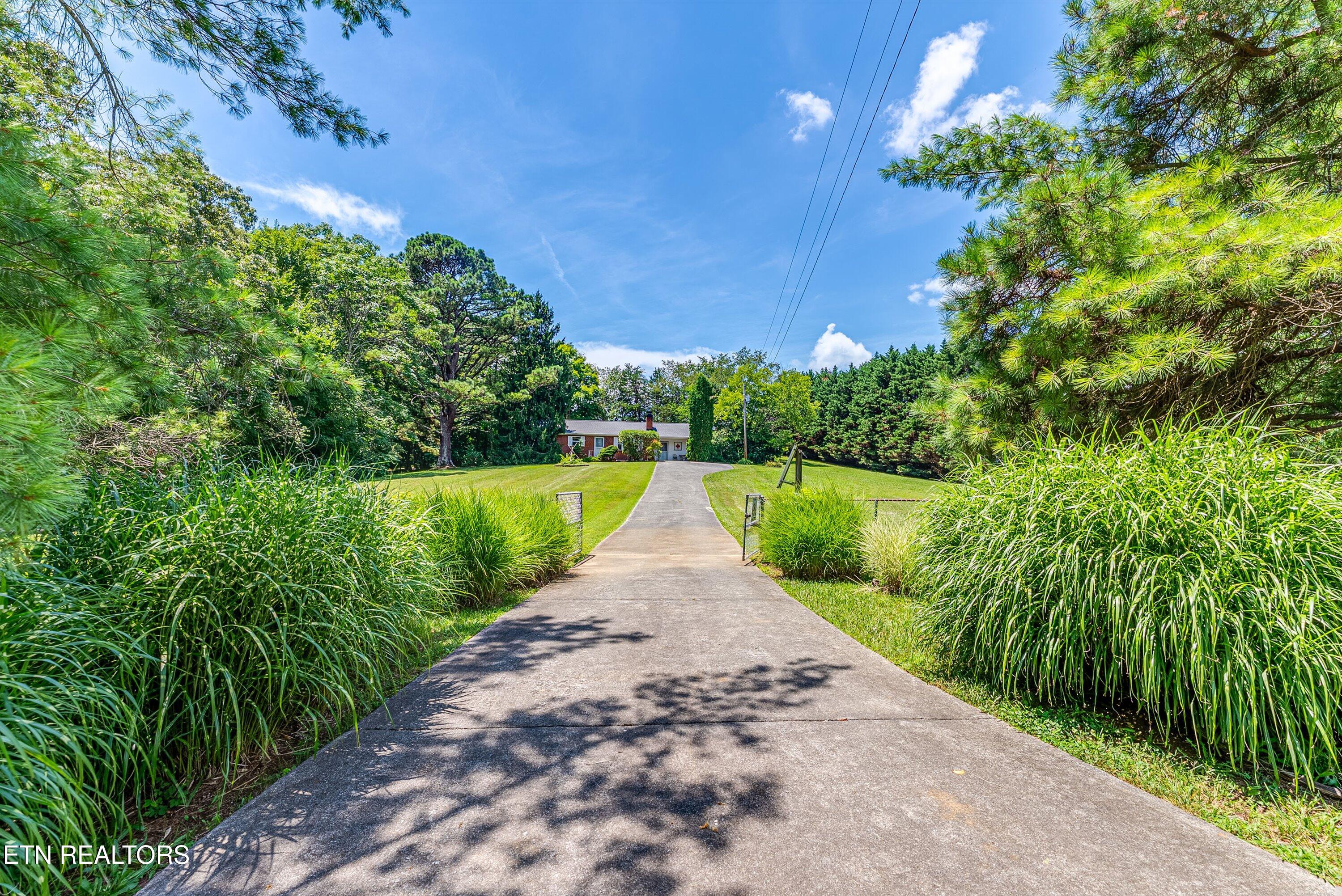 671 Green Hill Road Dandridge TN 37725