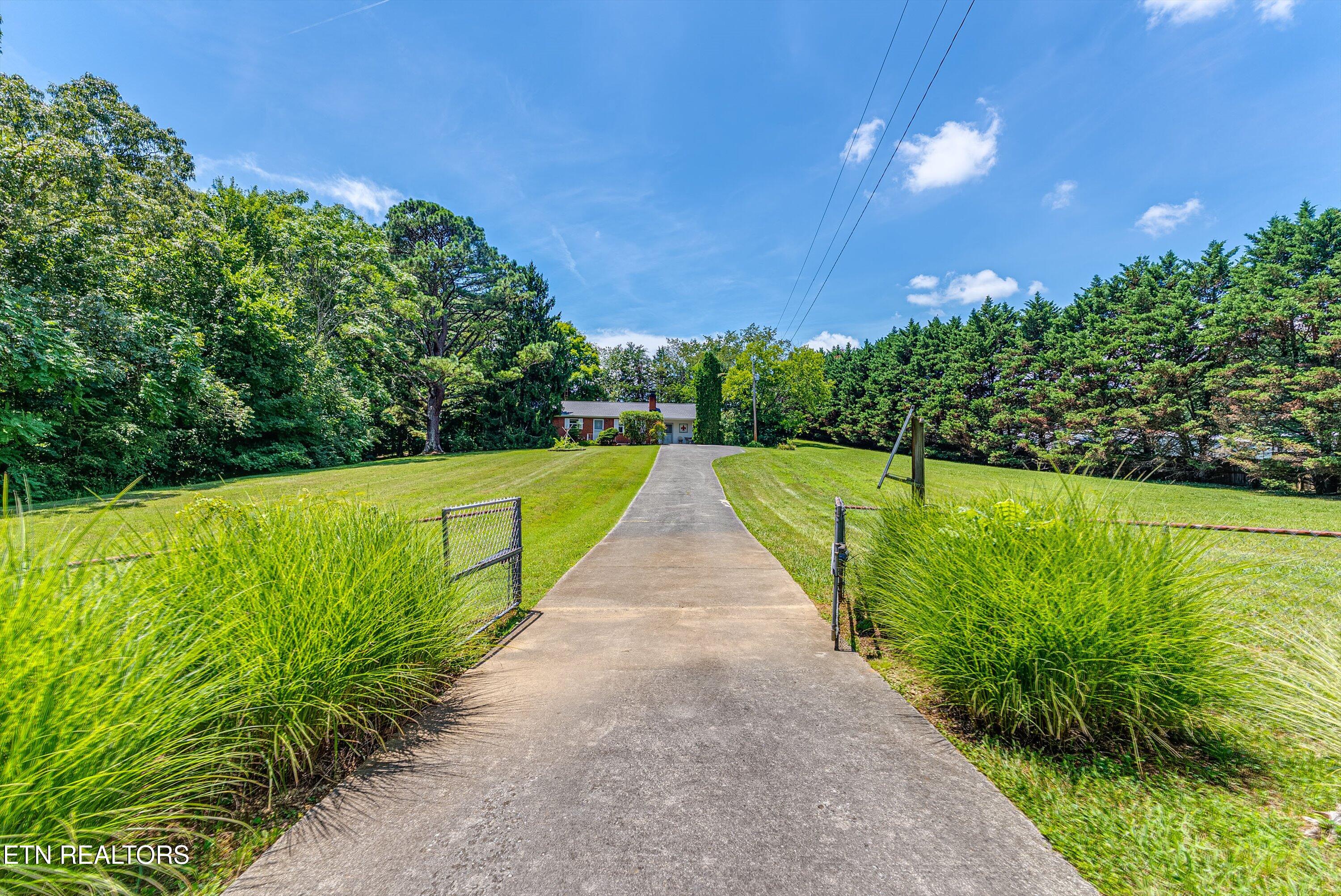 671 Green Hill Road Dandridge TN 37725