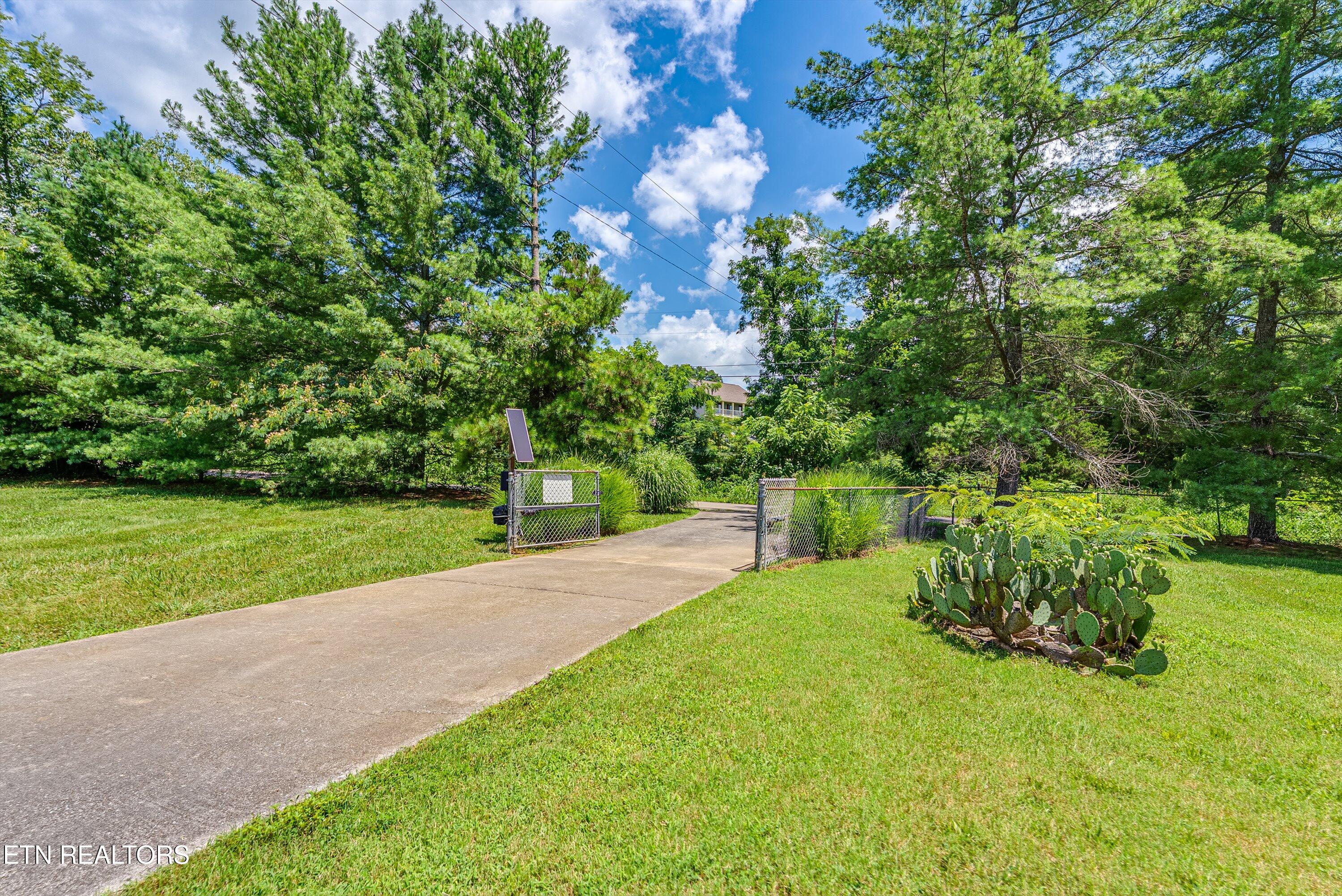671 Green Hill Road Dandridge TN 37725
