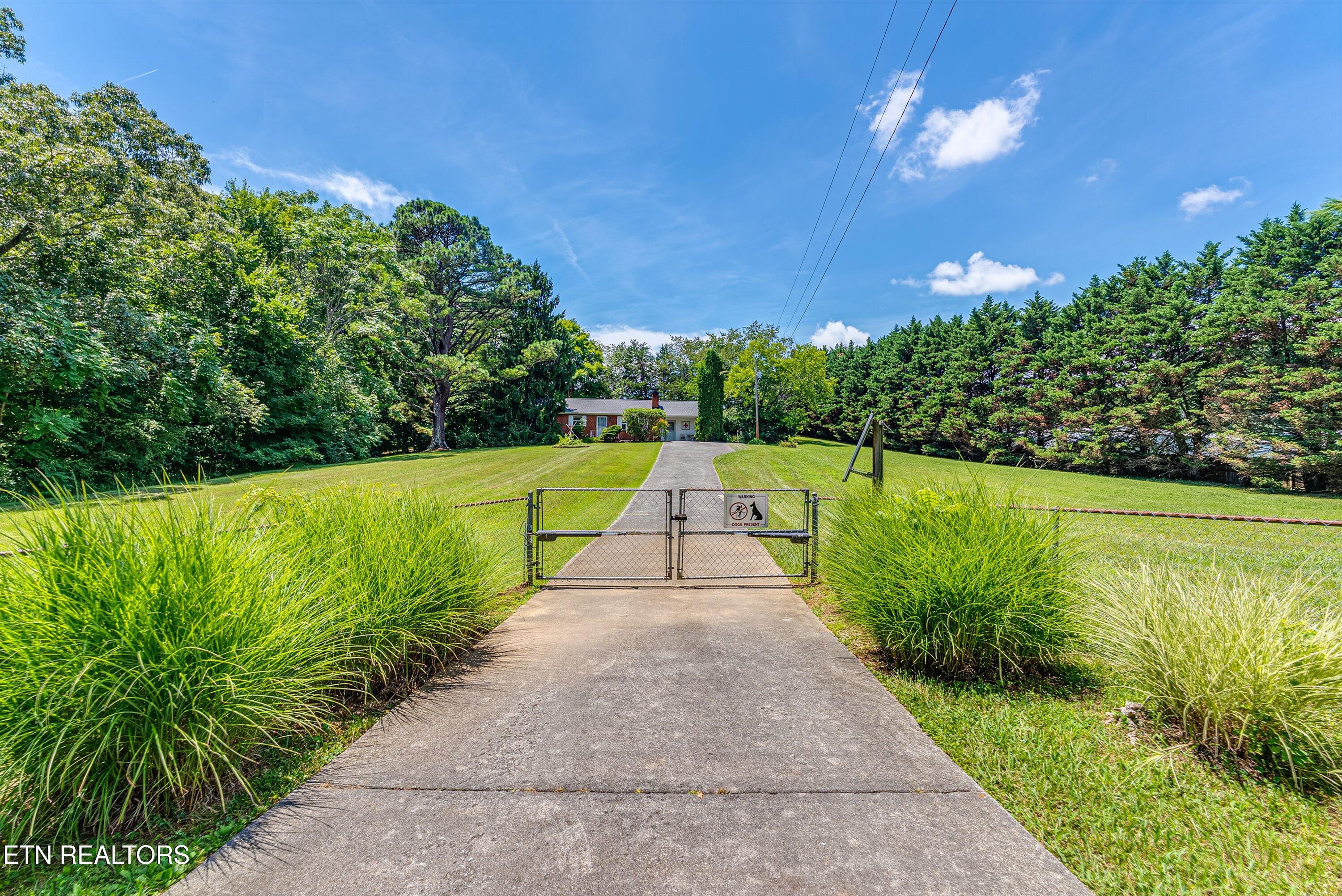 671 Green Hill Road Dandridge TN 37725