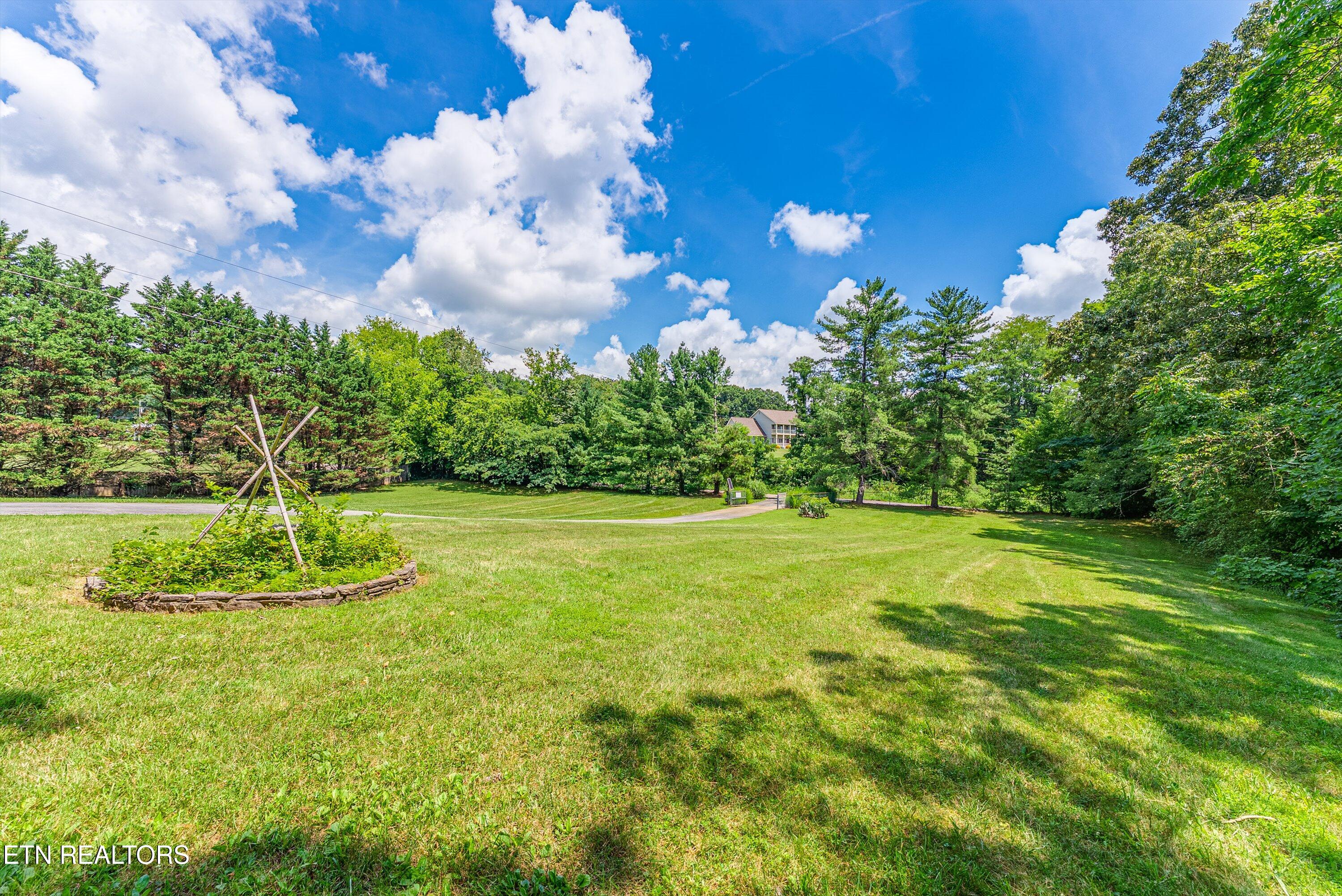 671 Green Hill Road Dandridge TN 37725