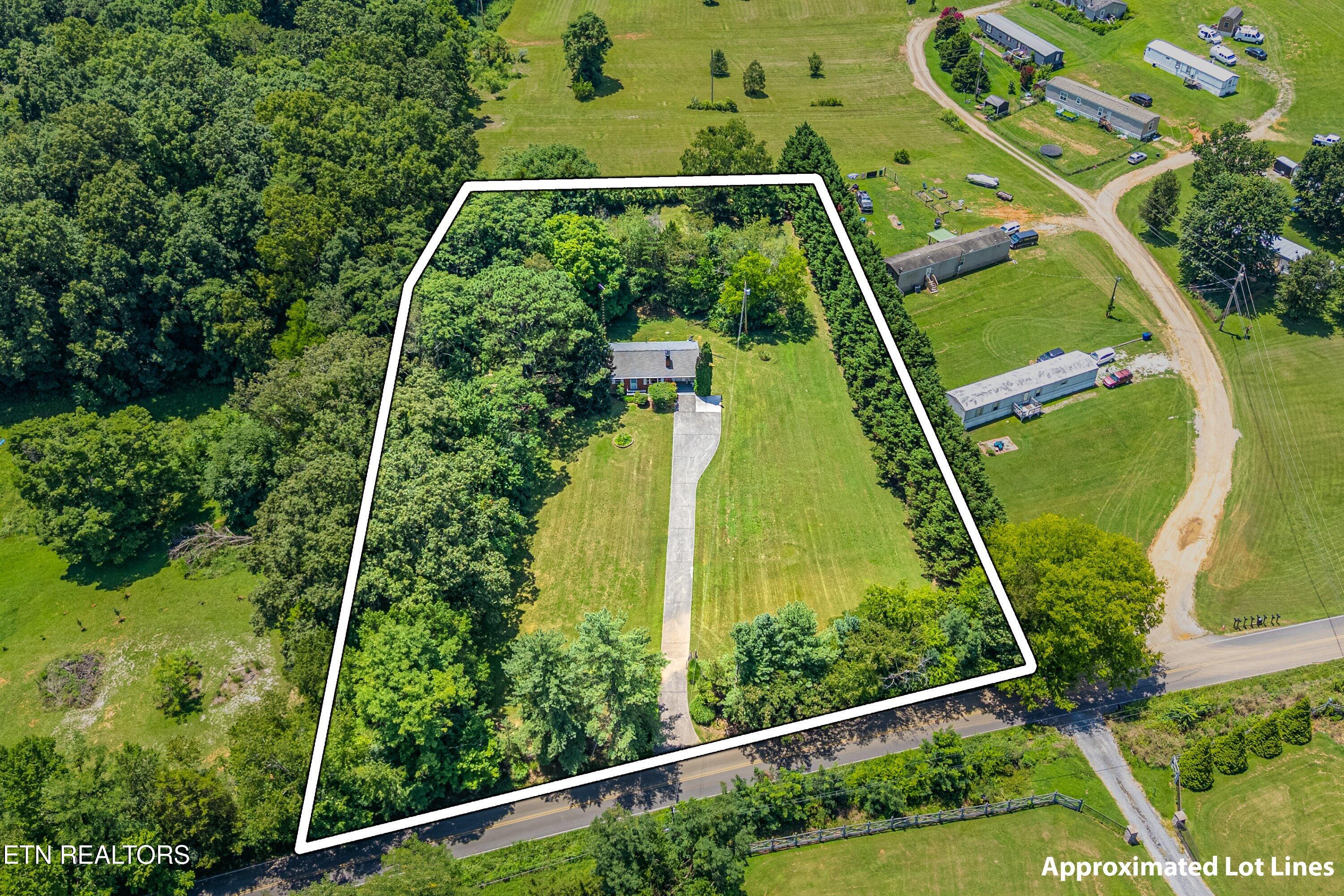 671 Green Hill Road Dandridge TN 37725