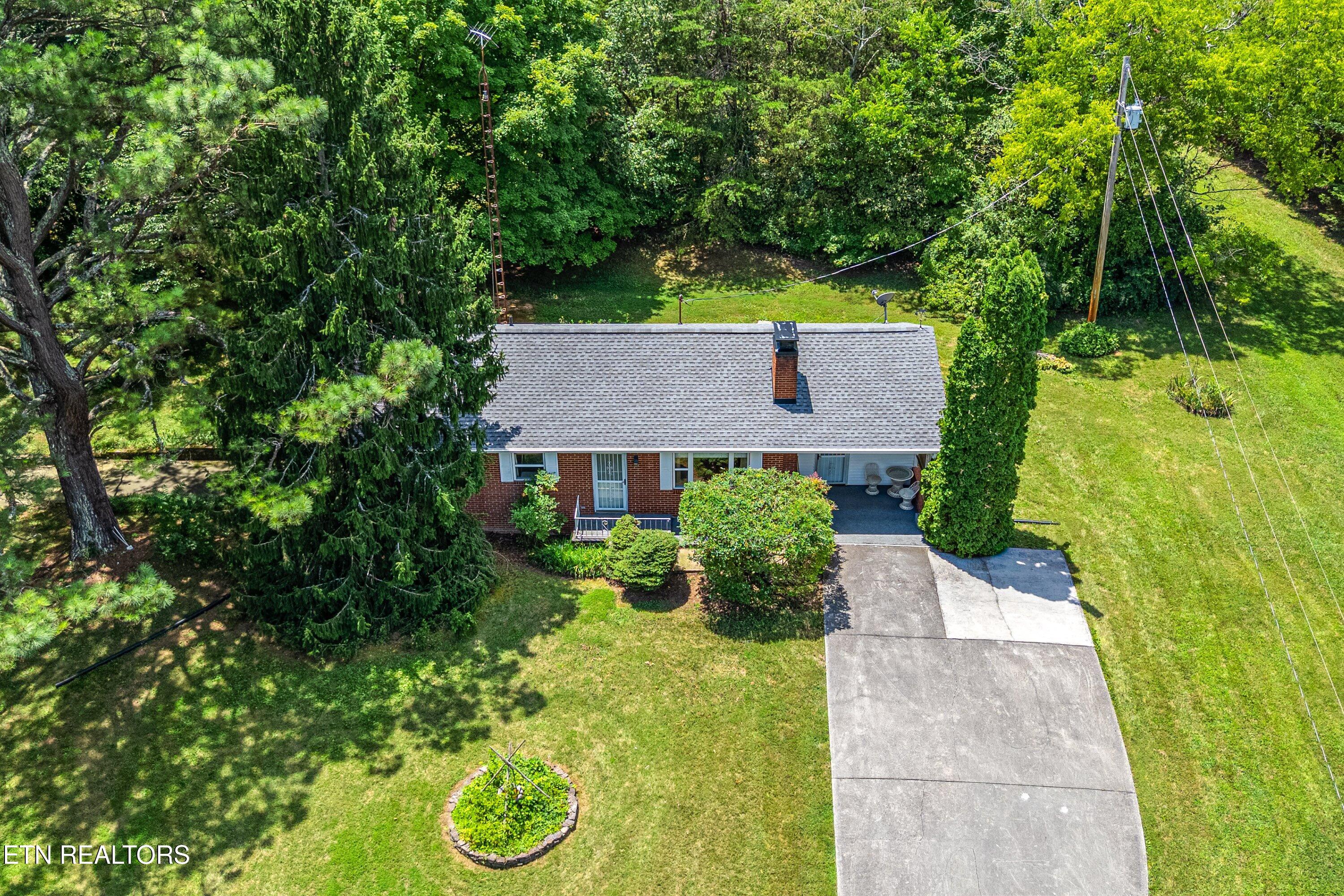 671 Green Hill Road Dandridge TN 37725