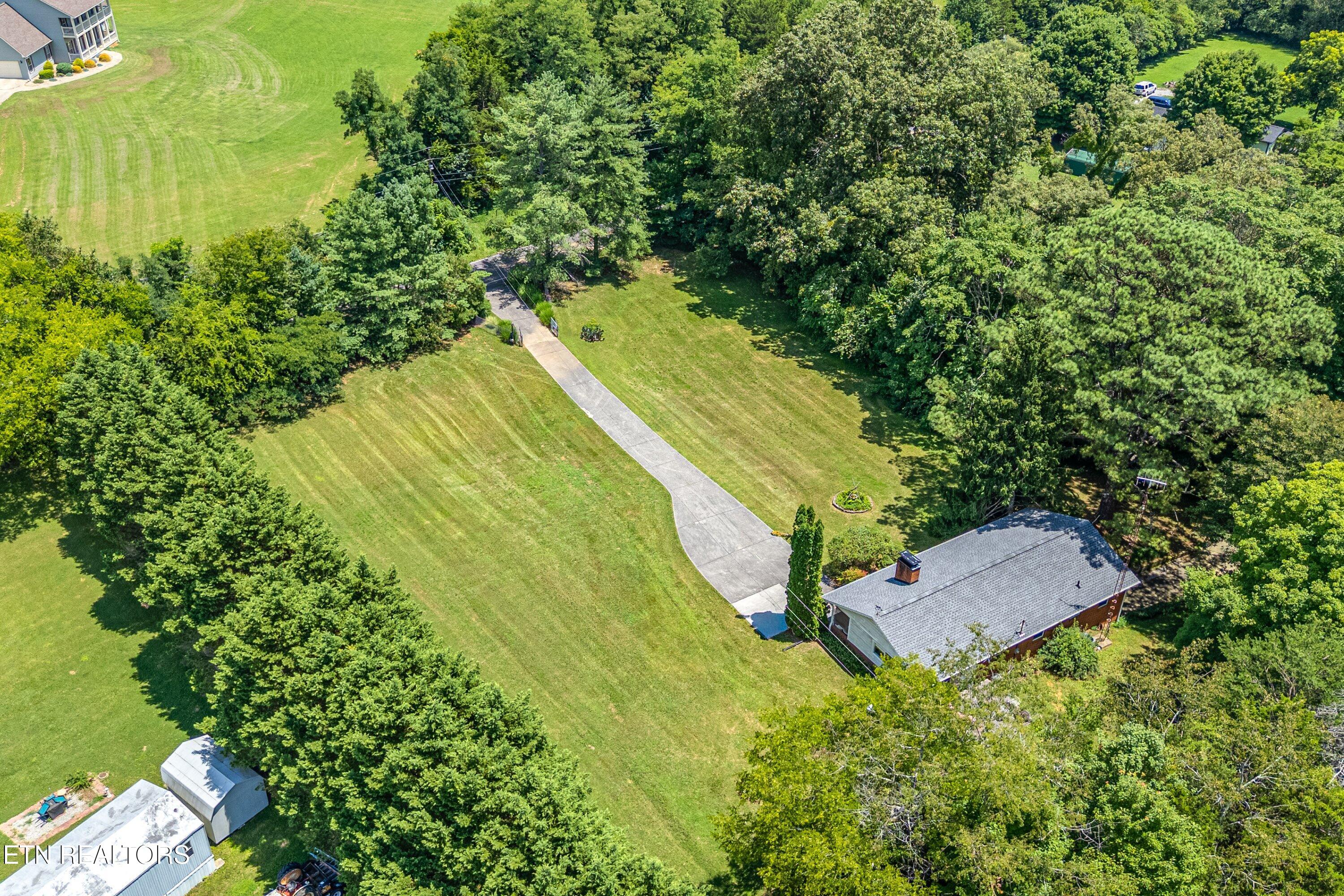 671 Green Hill Road Dandridge TN 37725