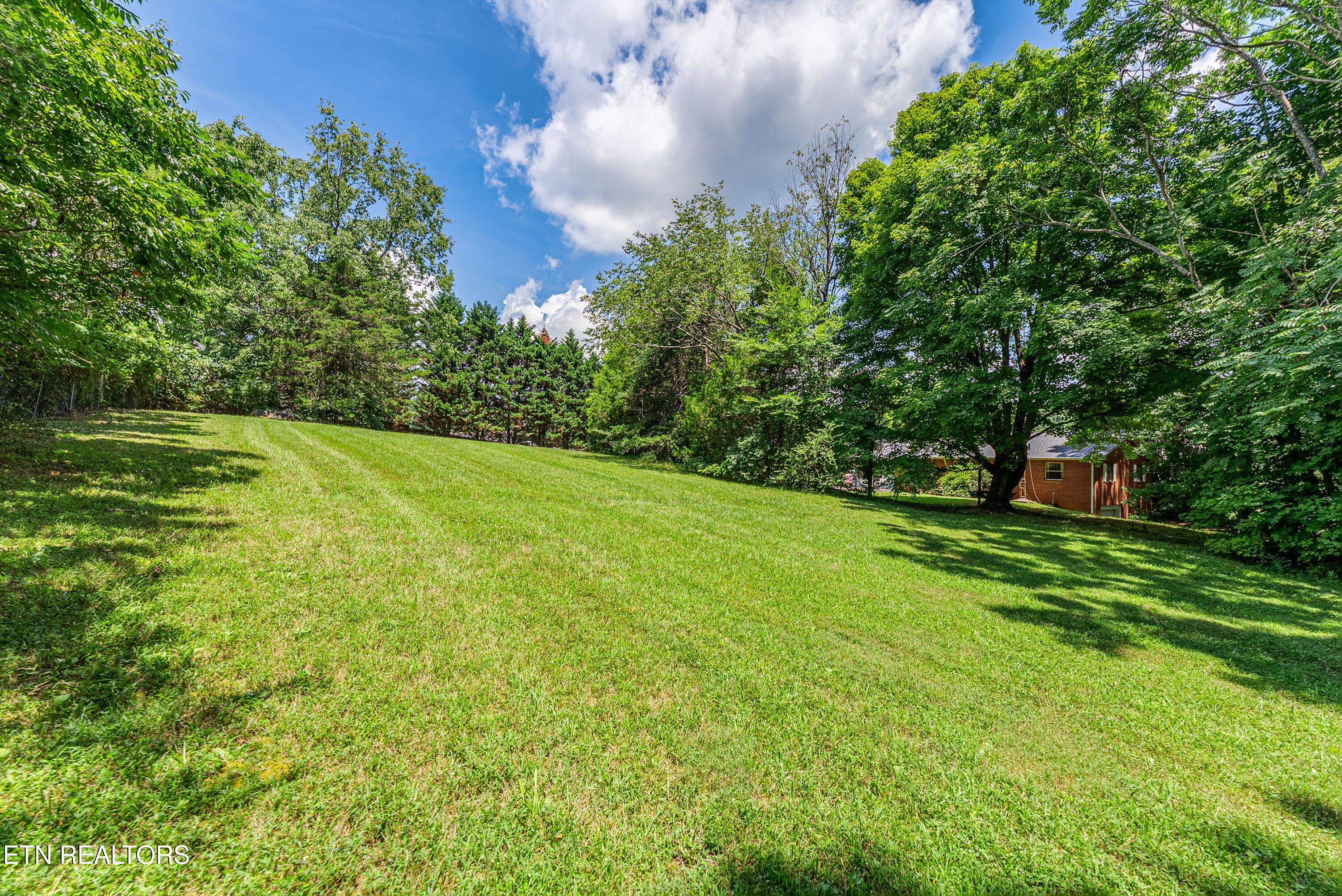 671 Green Hill Road Dandridge TN 37725
