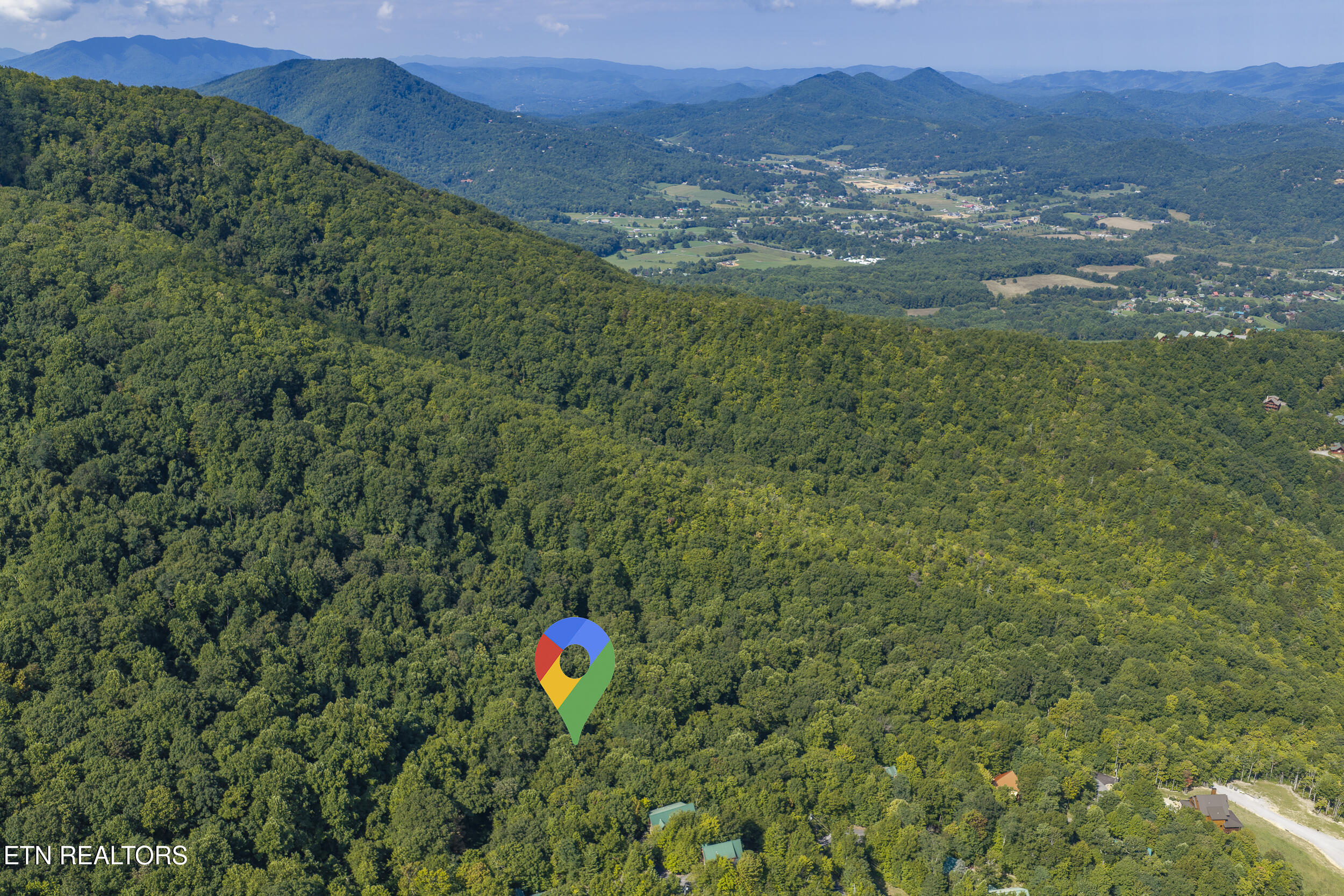 3690 Scottish Highland Way Sevierville TN 37862