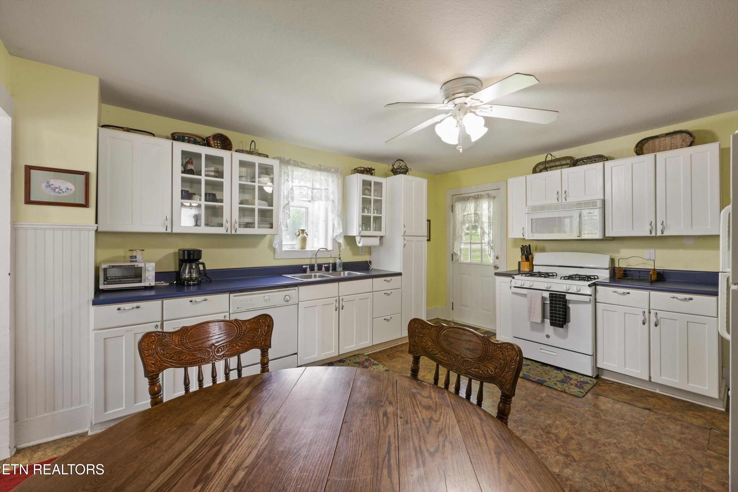 7637 E Lamar Alexander Parkway Townsend TN 37882