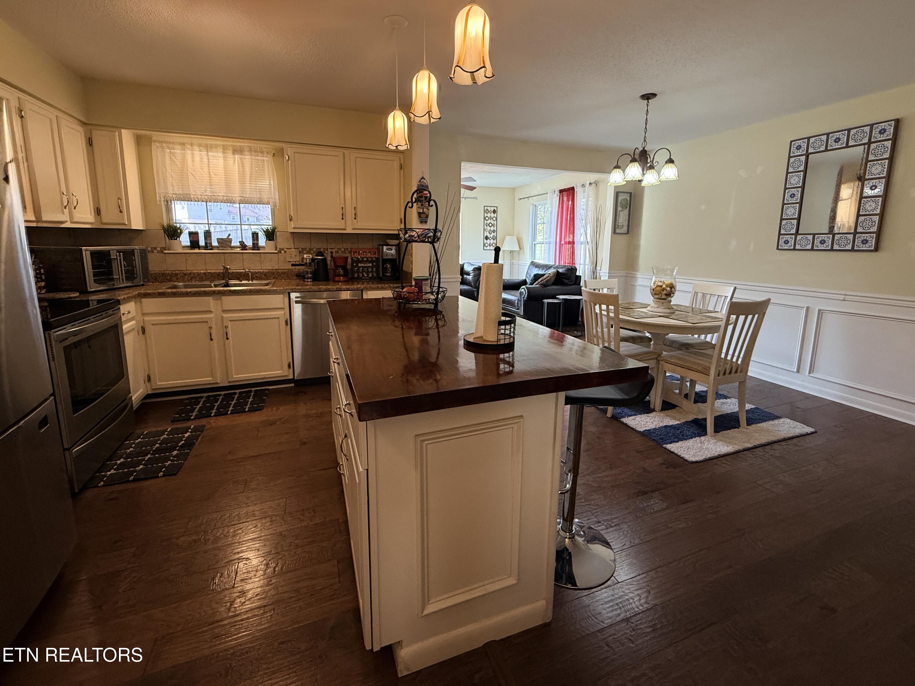 1819 Strathmore Road Knoxville TN 37922