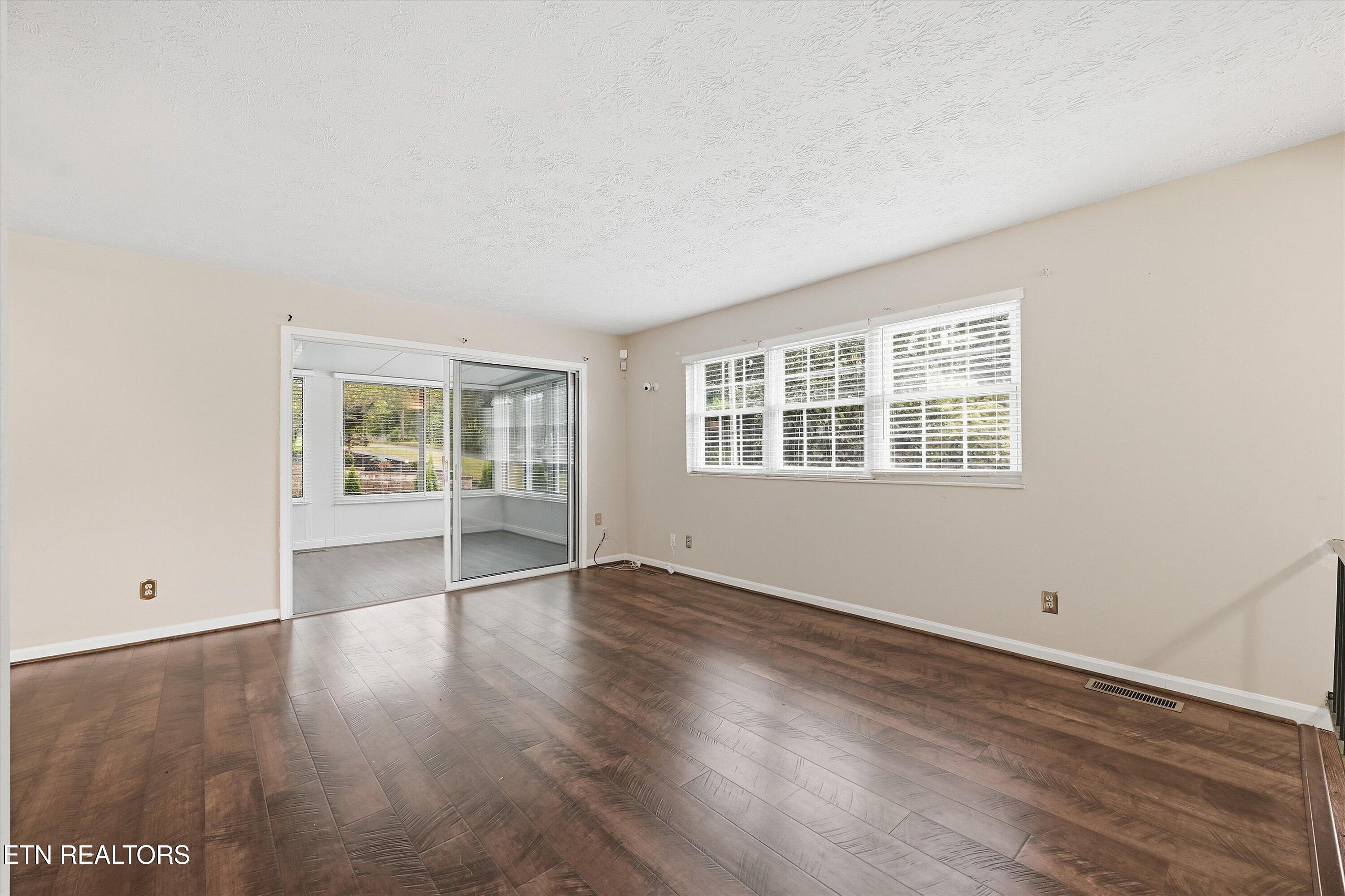 6324 Gateway Lane Knoxville TN 37920