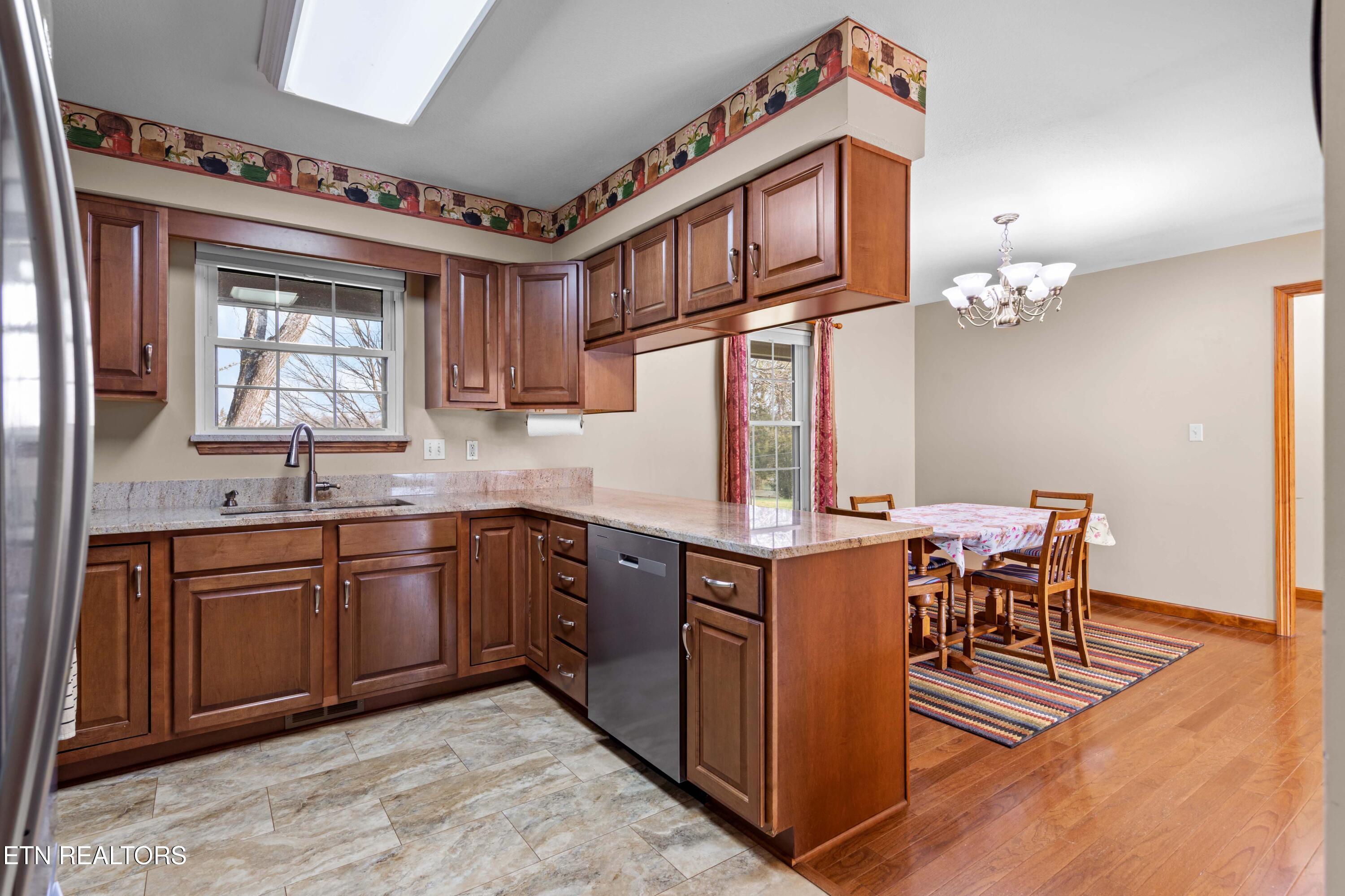 9228 Washington Pike Corryton TN 37721
