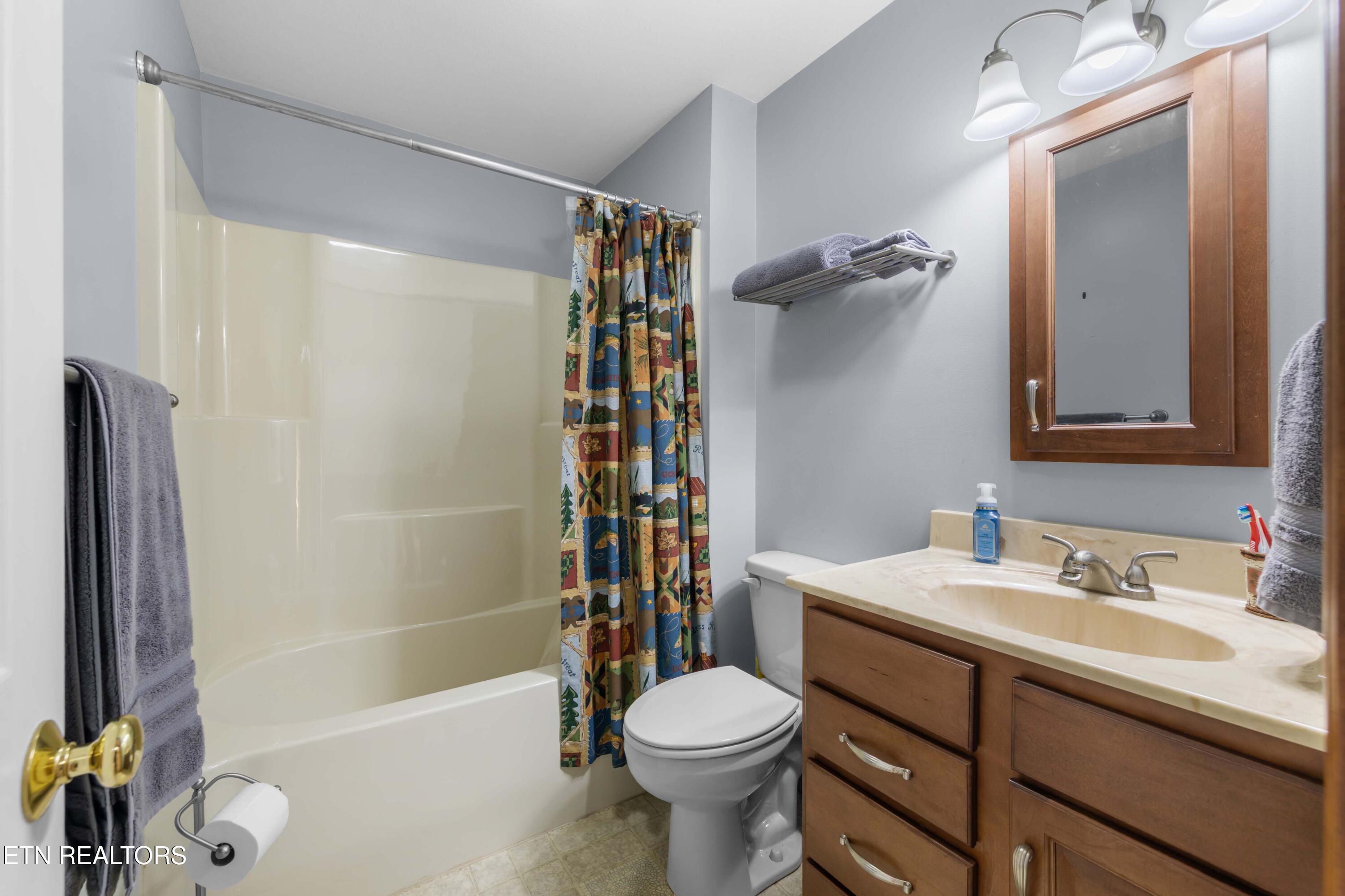 9228 Washington Pike Corryton TN 37721