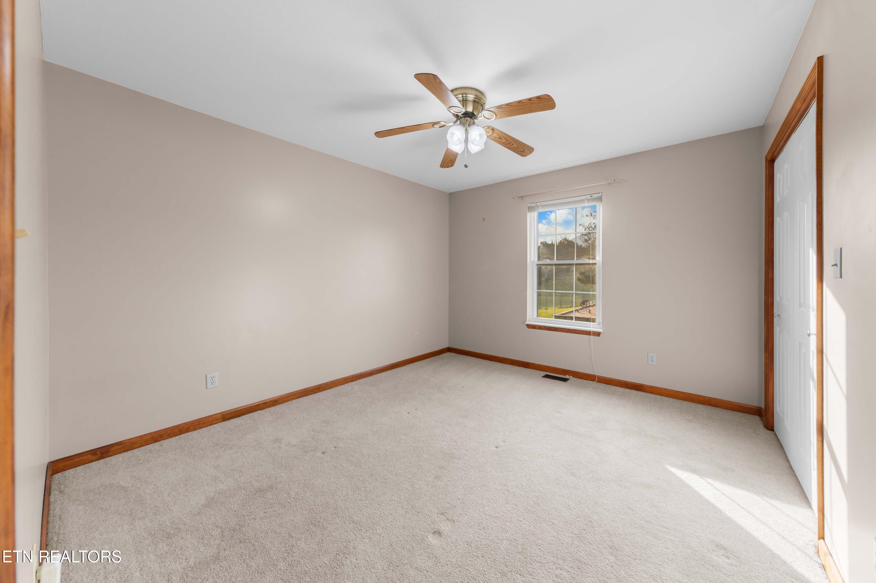 9228 Washington Pike Corryton TN 37721