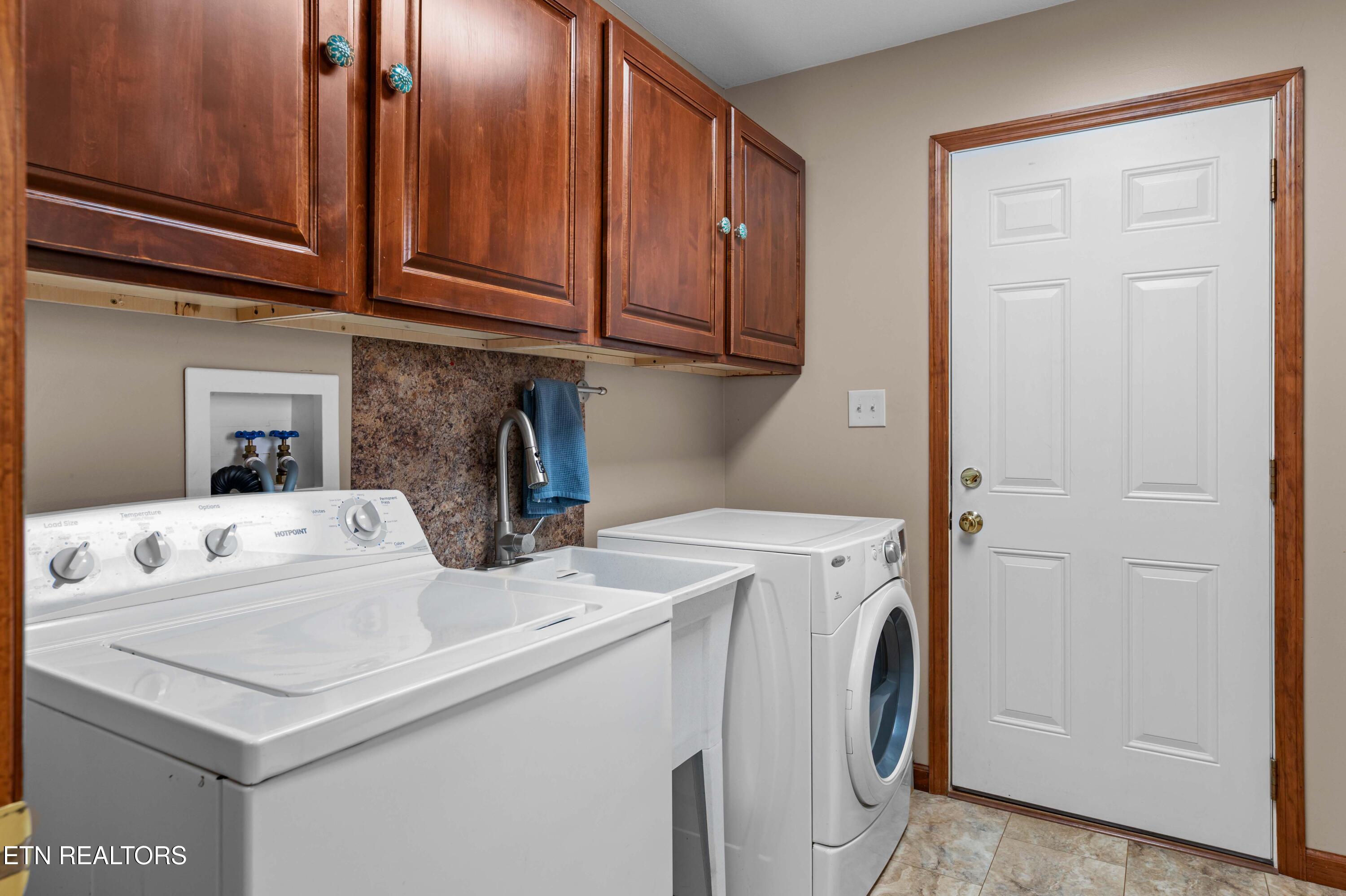 9228 Washington Pike Corryton TN 37721
