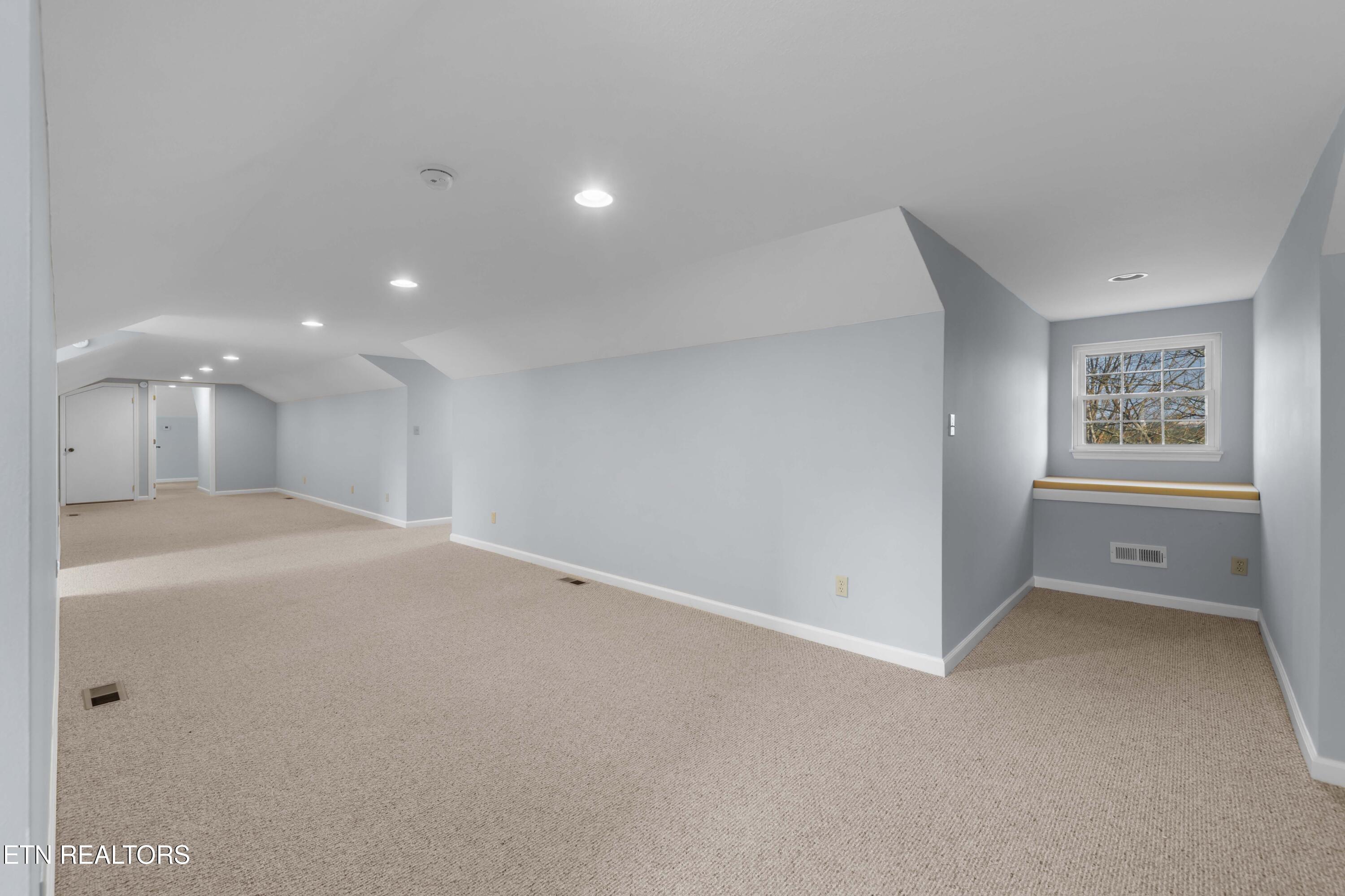 9228 Washington Pike Corryton TN 37721
