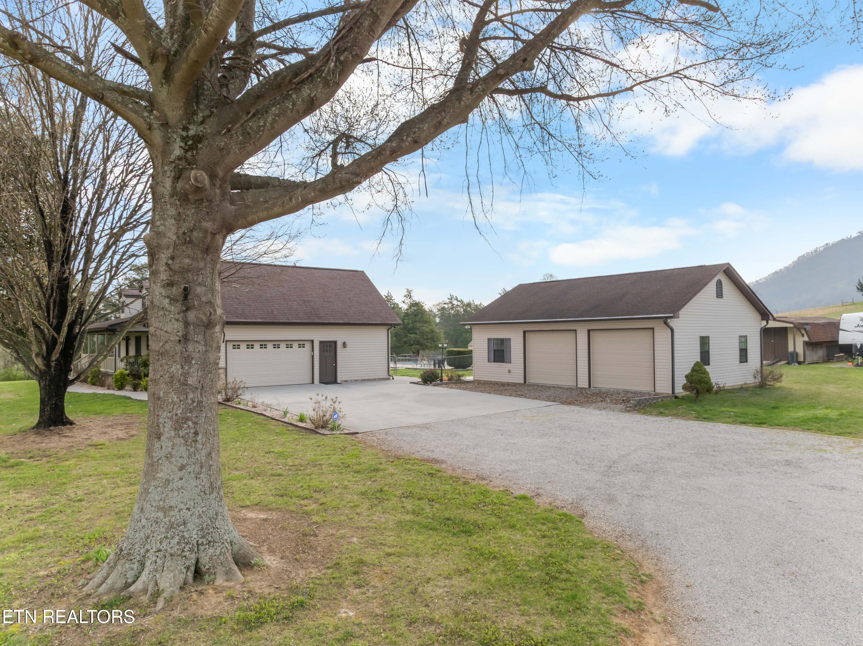 9228 Washington Pike Corryton TN 37721