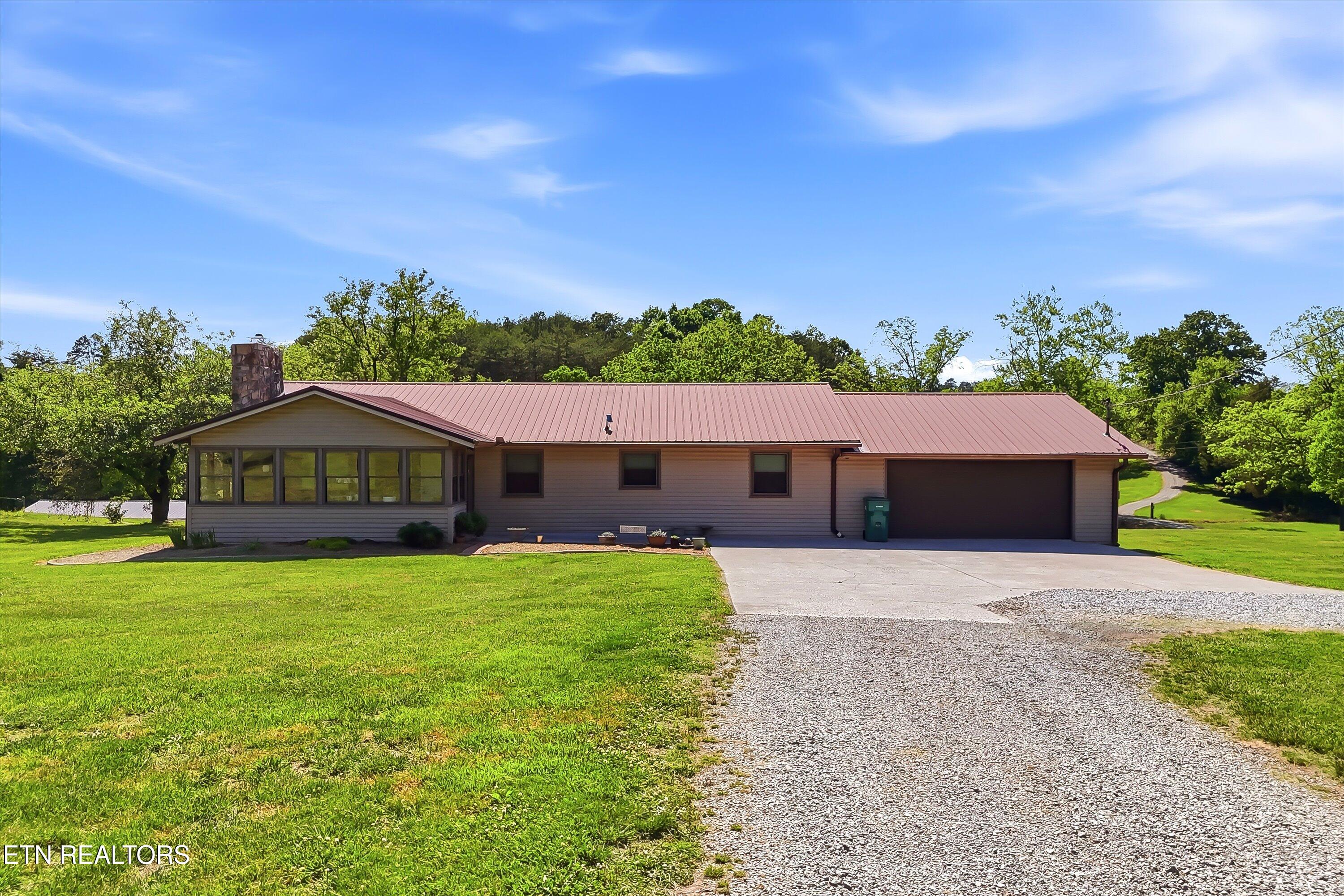 5321 Roberts Road Corryton TN 37721