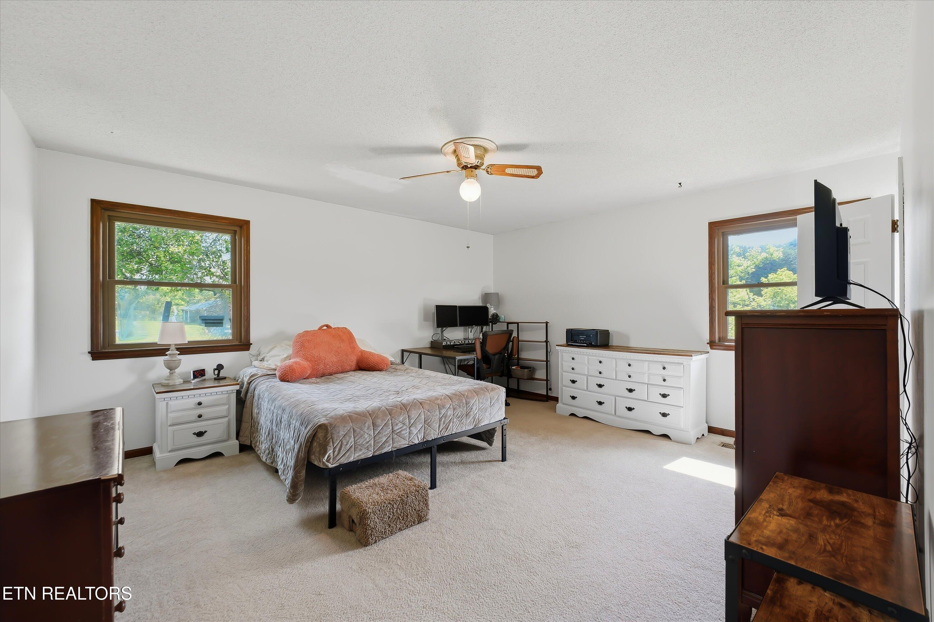 5321 Roberts Road Corryton TN 37721