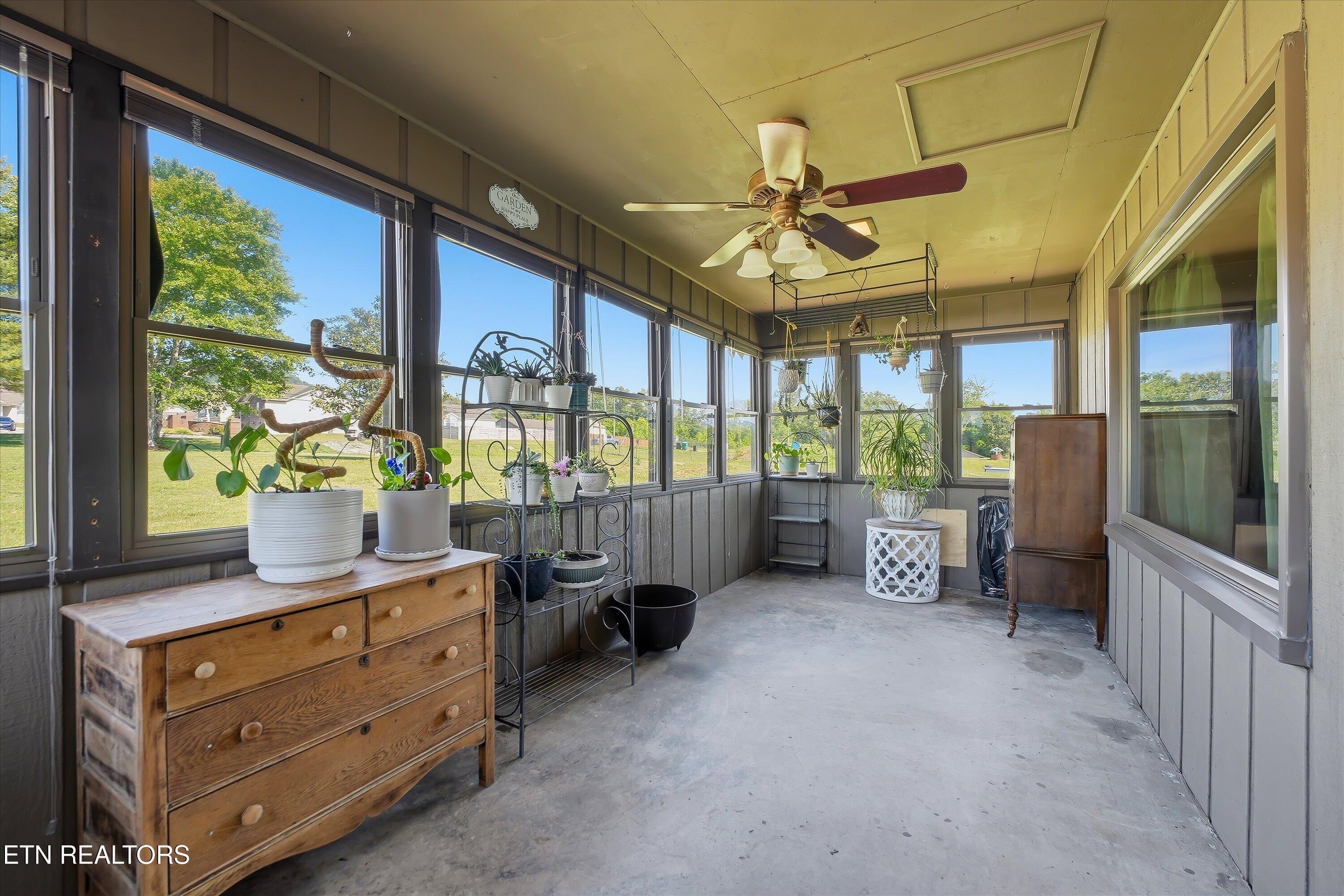 5321 Roberts Road Corryton TN 37721